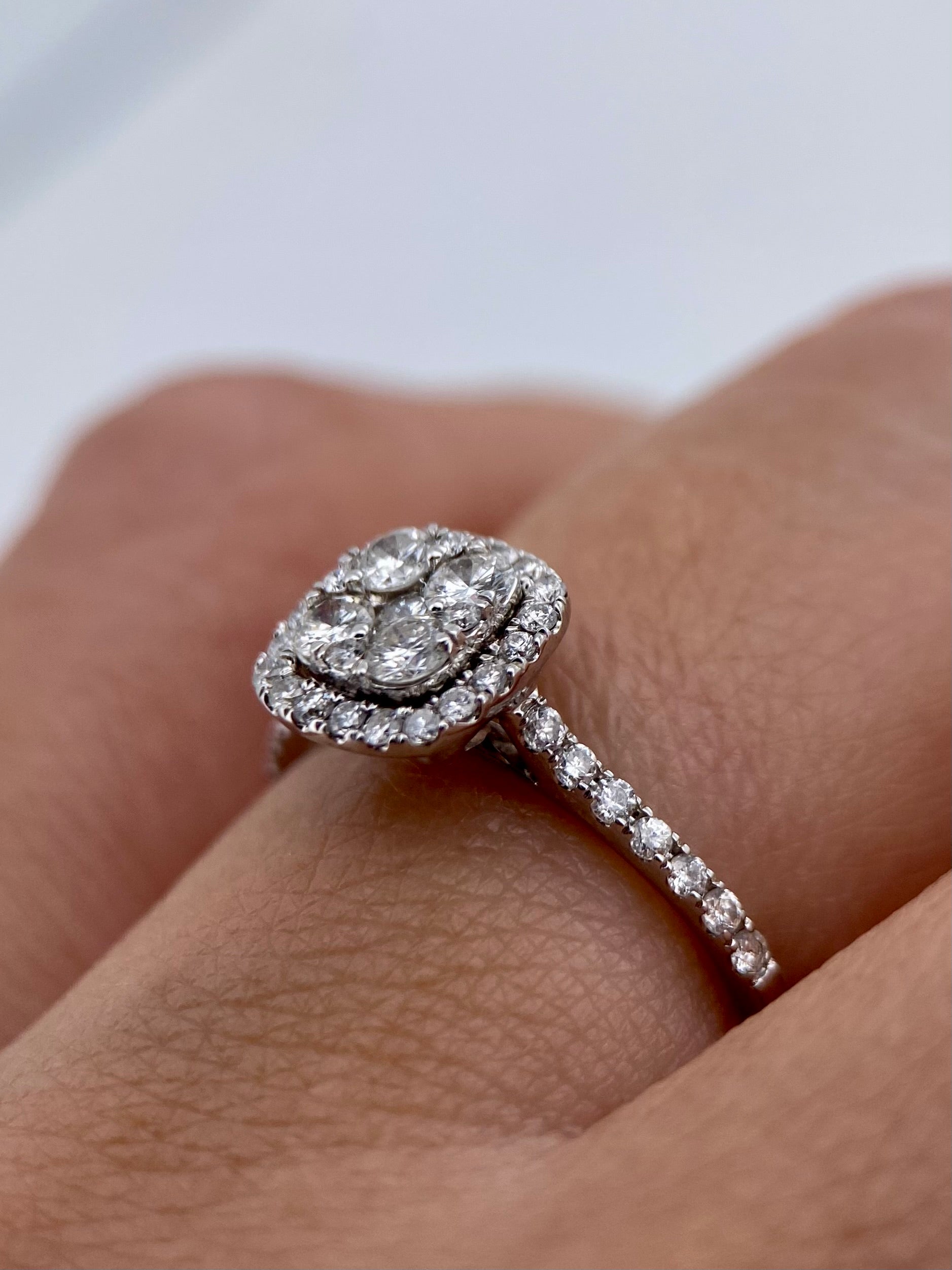 Oro Blanco 14k Princess 0.50ct de Diamantes Naturales                            Anillo Compromiso OF2182