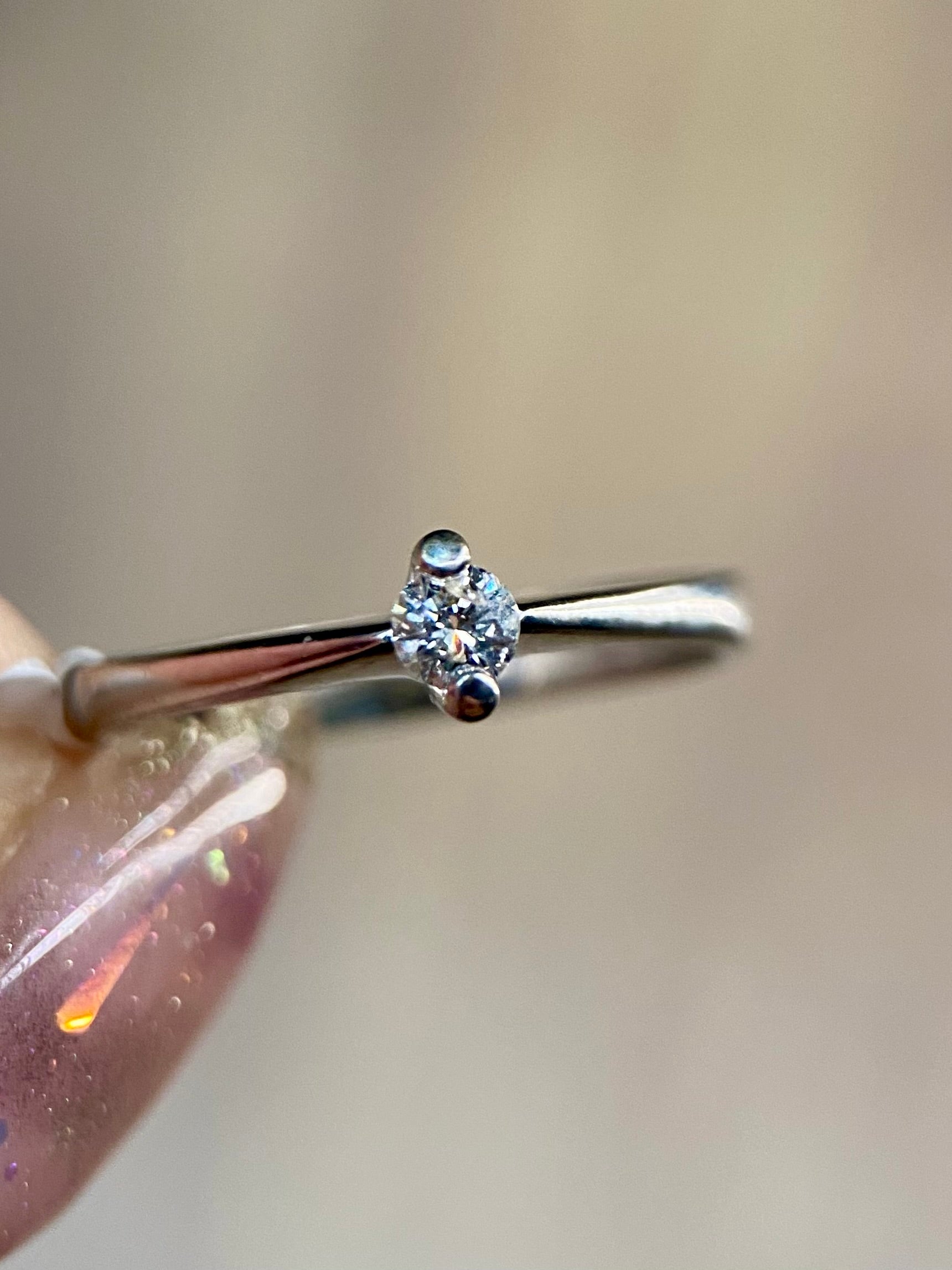 Oro Blanco 14k Redondo 0.10ct de Diamante Natural                                                  Anillo Compromiso OF1265