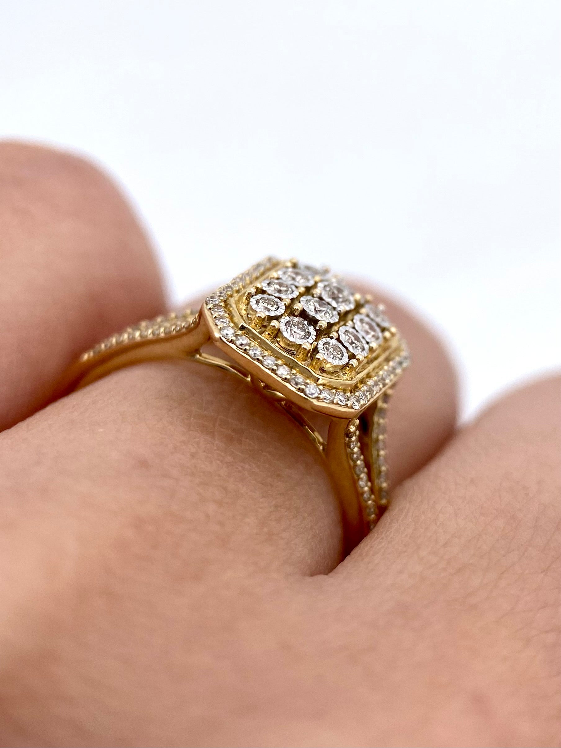 Oro Amarillo 14k Esmeralda 0.35ct de Diamantes Naturales                            Anillo Compromiso OF2250