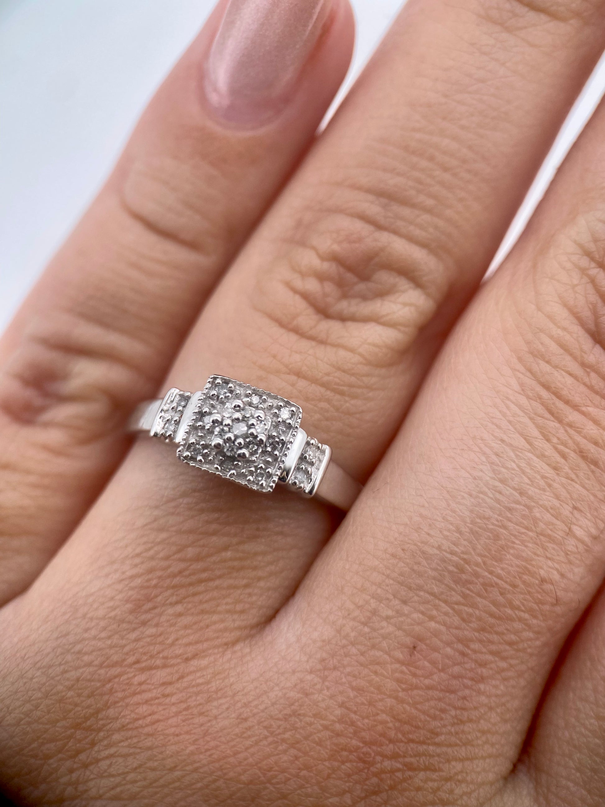 Oro Blanco 14k Princess 0.20ct de Diamantes Naturales                            Anillo Compromiso OF1418