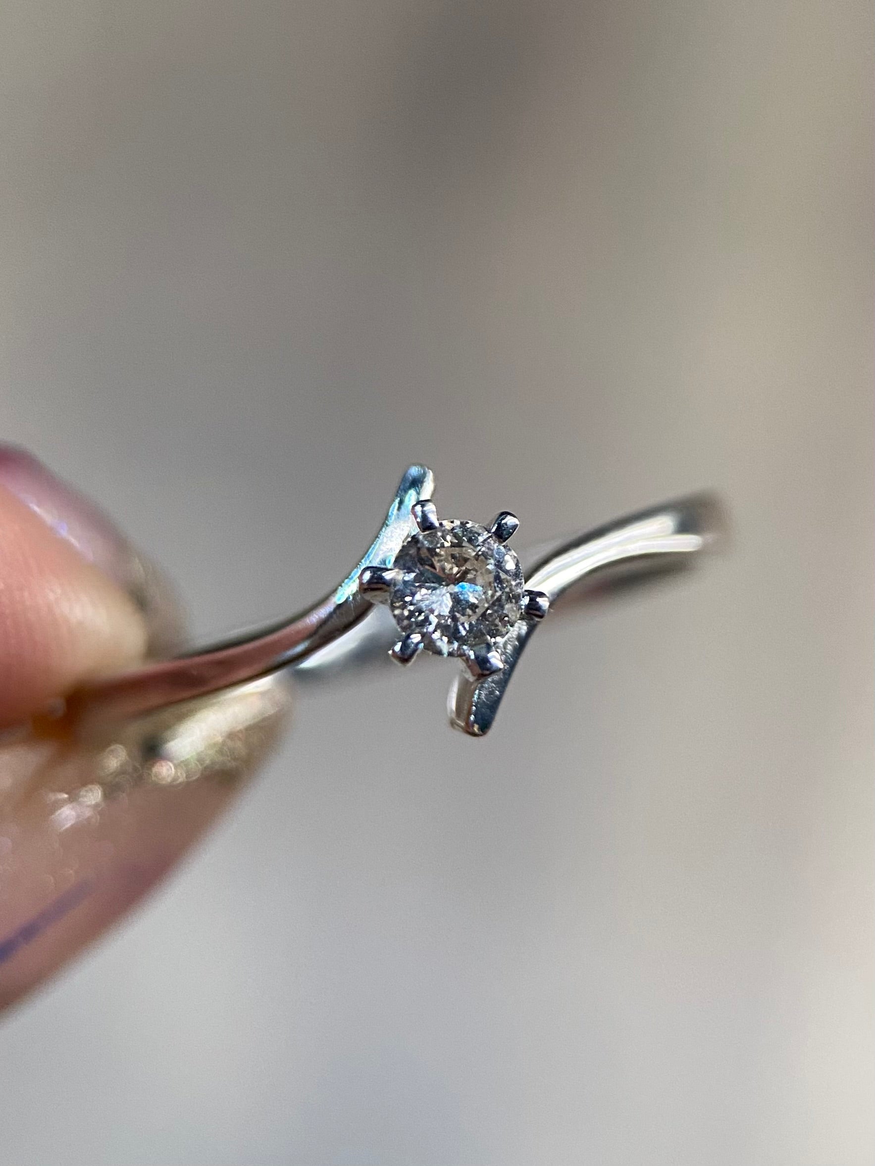 Oro Blanco 14k Redondo 0.19ct de Diamante Natural                                                  Anillo Compromiso OF1947