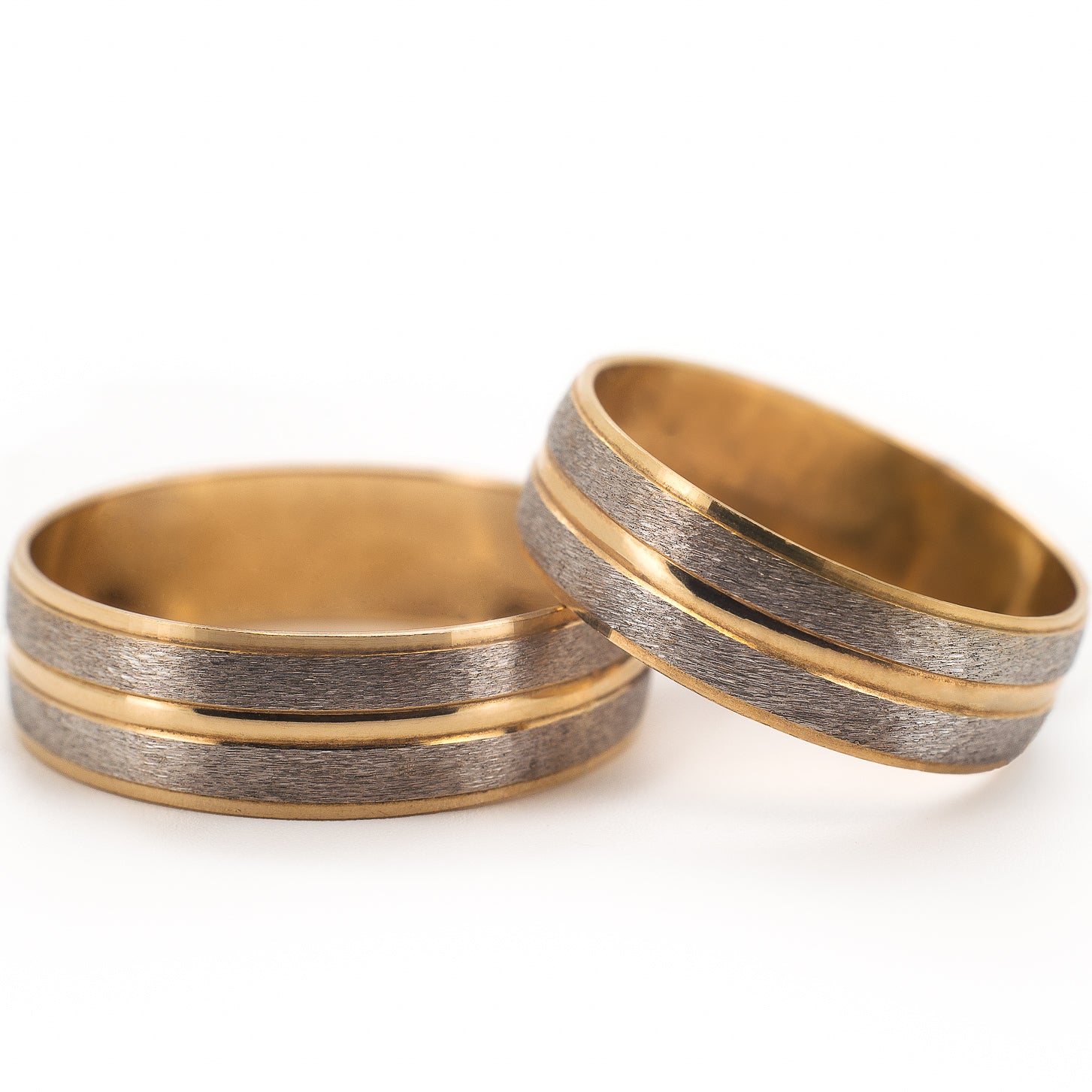 Argollas Texturizadas Oro 10k Bicolor