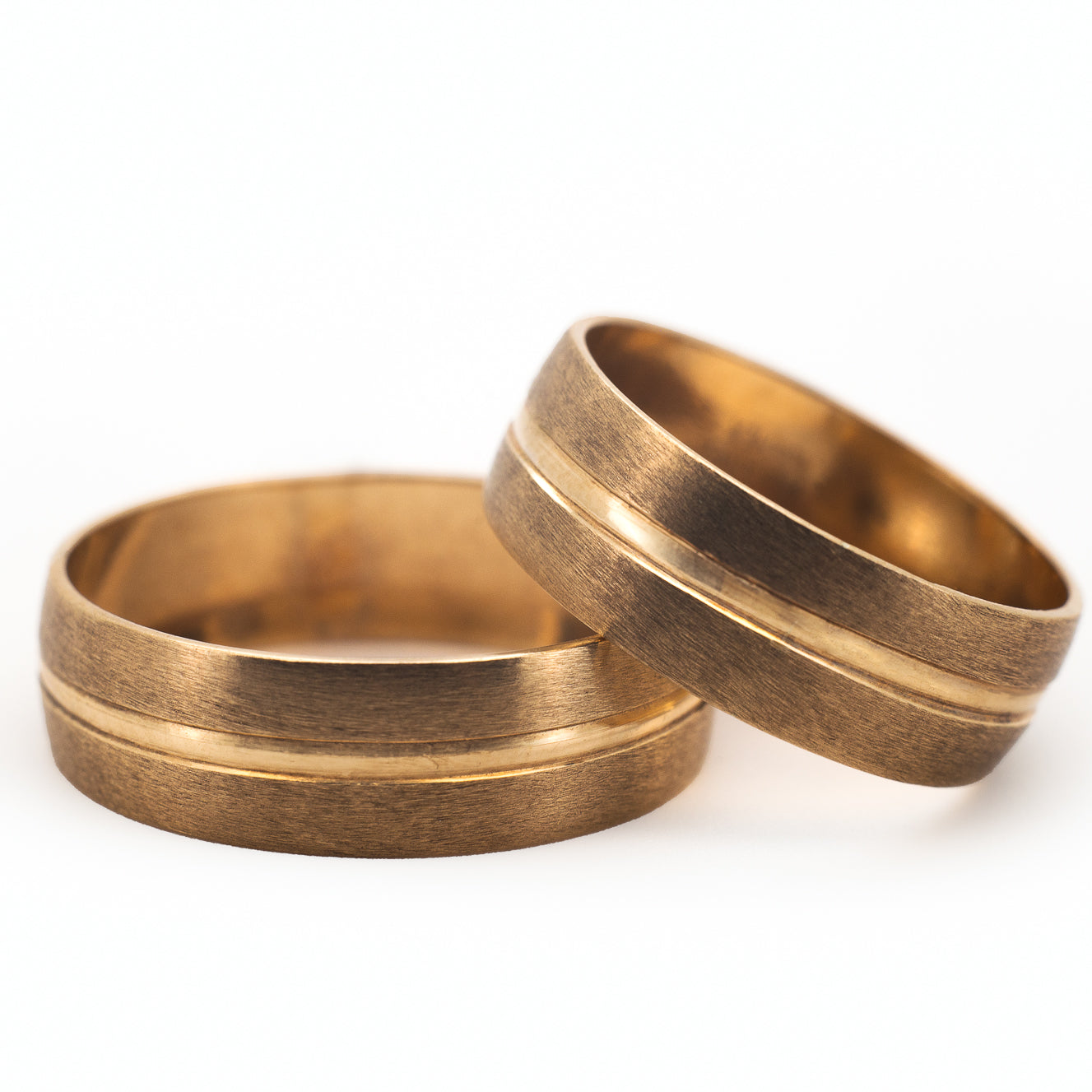 Argollas Texturizadas Oro 10k Amarillas