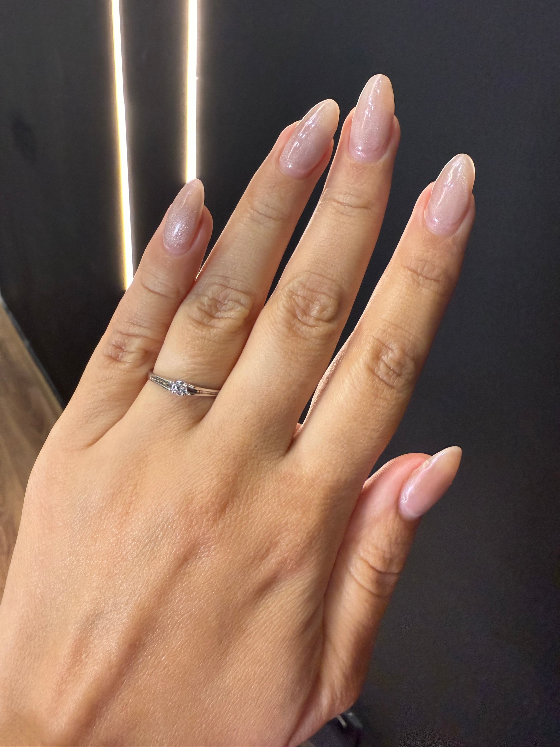 Oro Blanco 14k Redondo 0.12ct de Diamante Natural.                                                  Anillo Compromiso OF1154