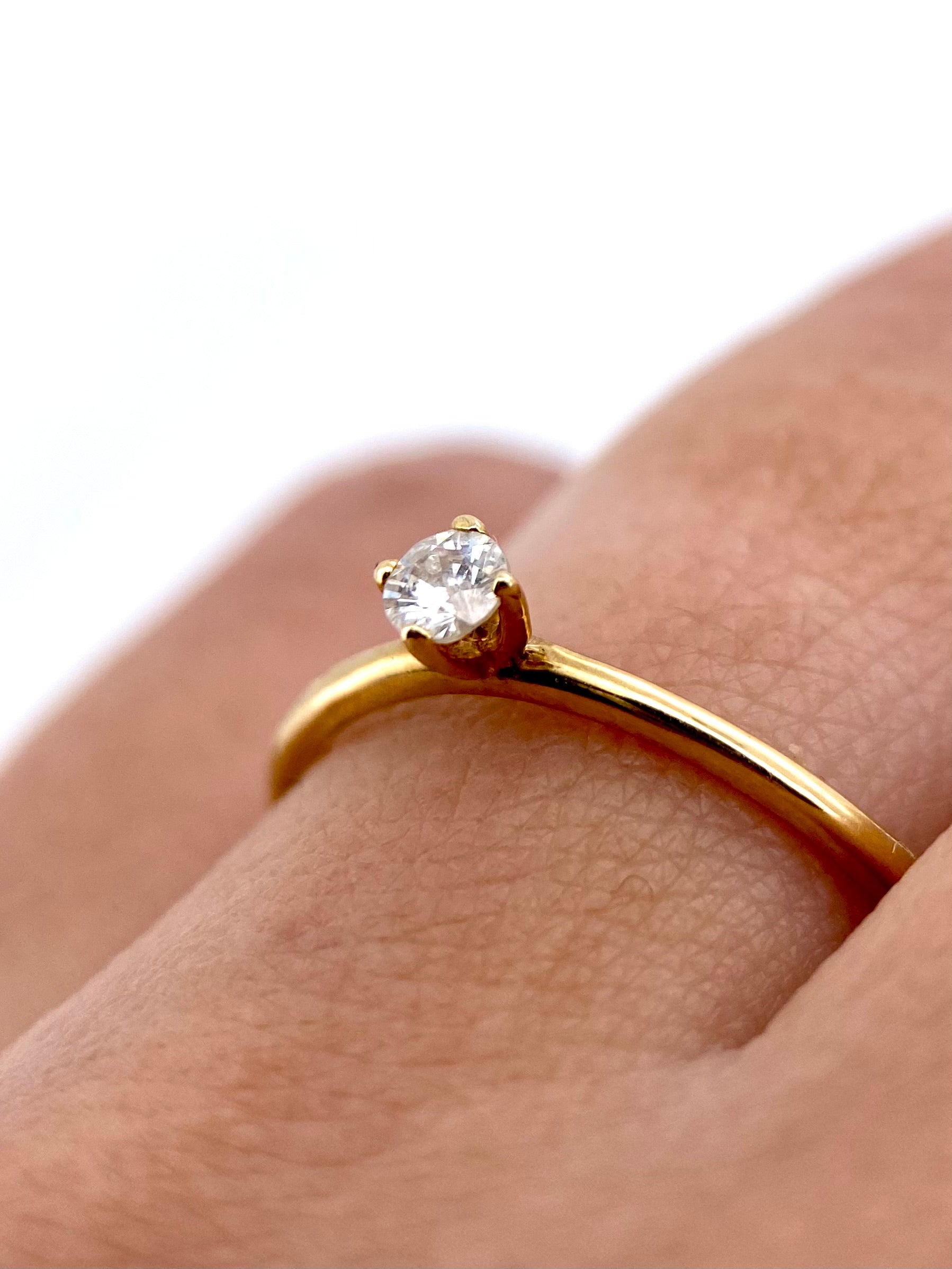 Oro Amarillo 14k Redondo 0.13ct de Diamante Natural                              Anillo Compromiso OF1748