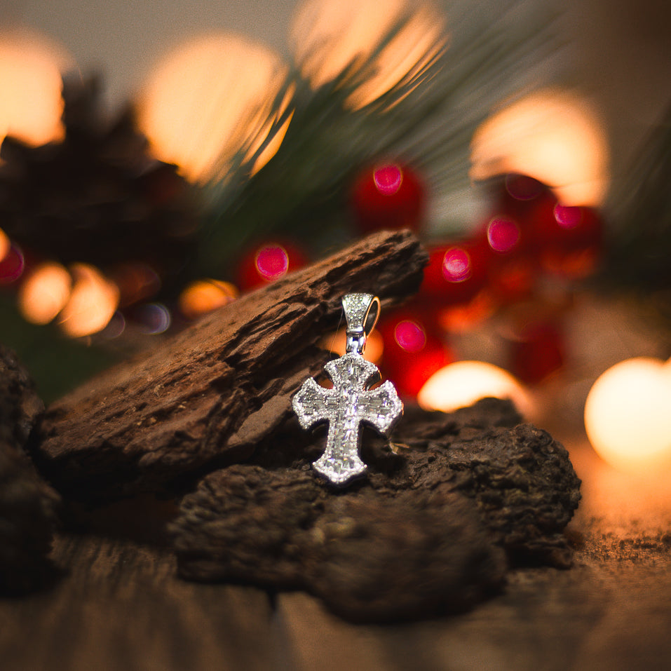 Dije de Diamante 0.52ct Oro 14k Blanco