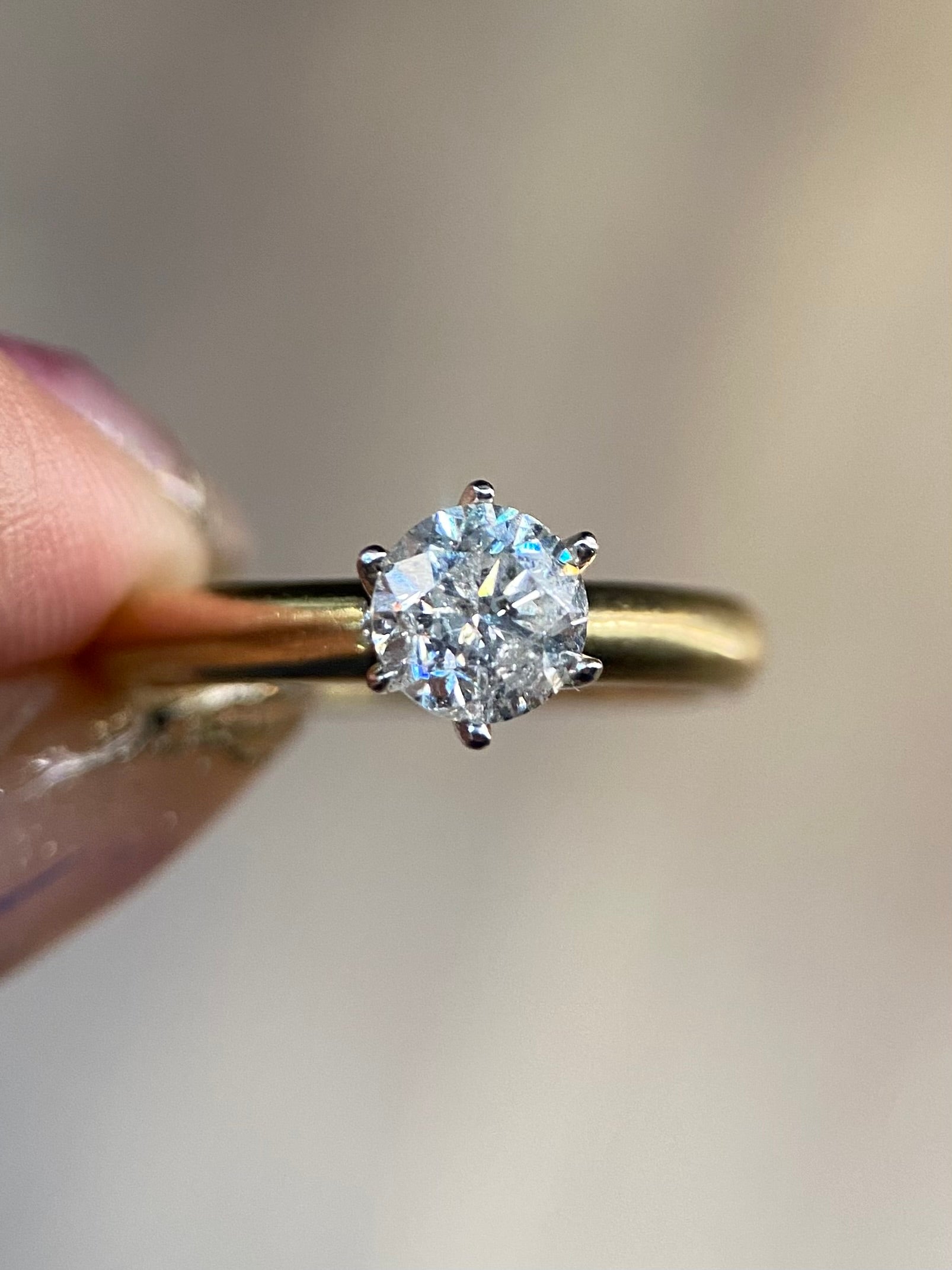 Oro Amarillo 14k Redondo 0.88ct de Diamante Natural                              Anillo Compromiso OF1699