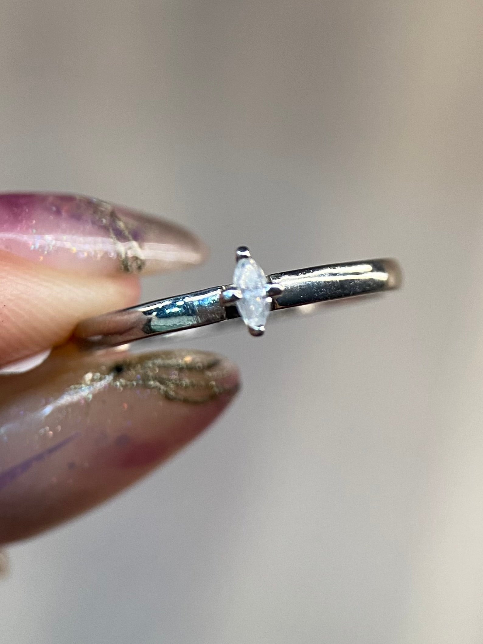 Oro Blanco 14k Marquise 0.07ct de Diamante Natural                                               Anillo Compromiso OF2002