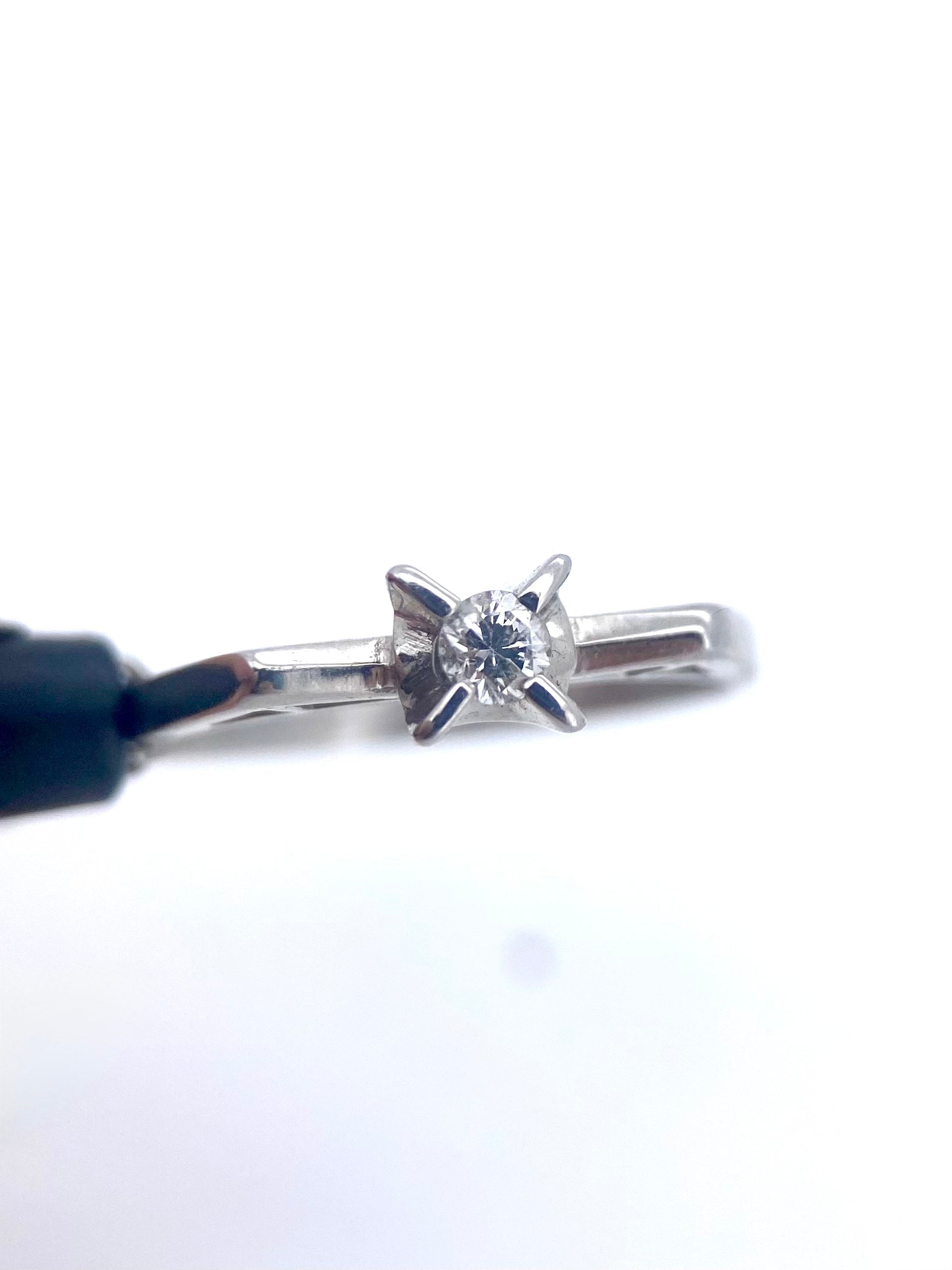 Oro Blanco 14k Princess 0.10ct de Diamantes Naturales                            Anillo Compromiso OF1550