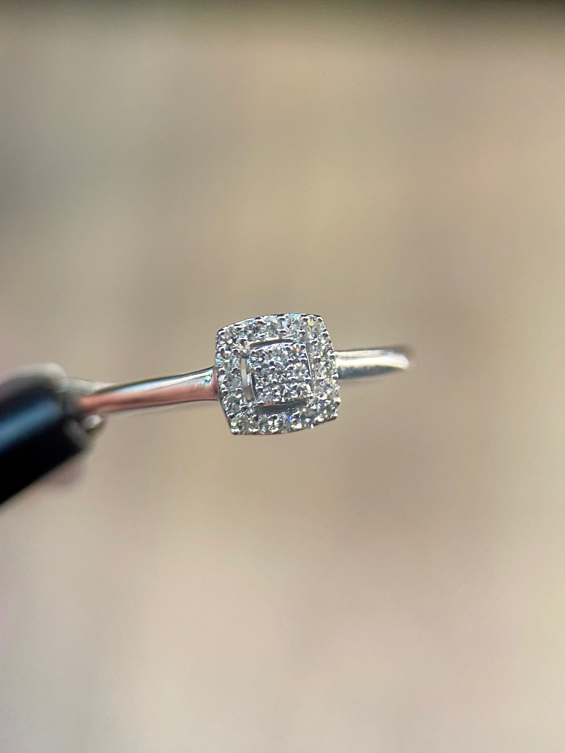 Oro Blanco 14k Princess 0.15ct de Diamantes Naturales                            Anillo Compromiso OF2200