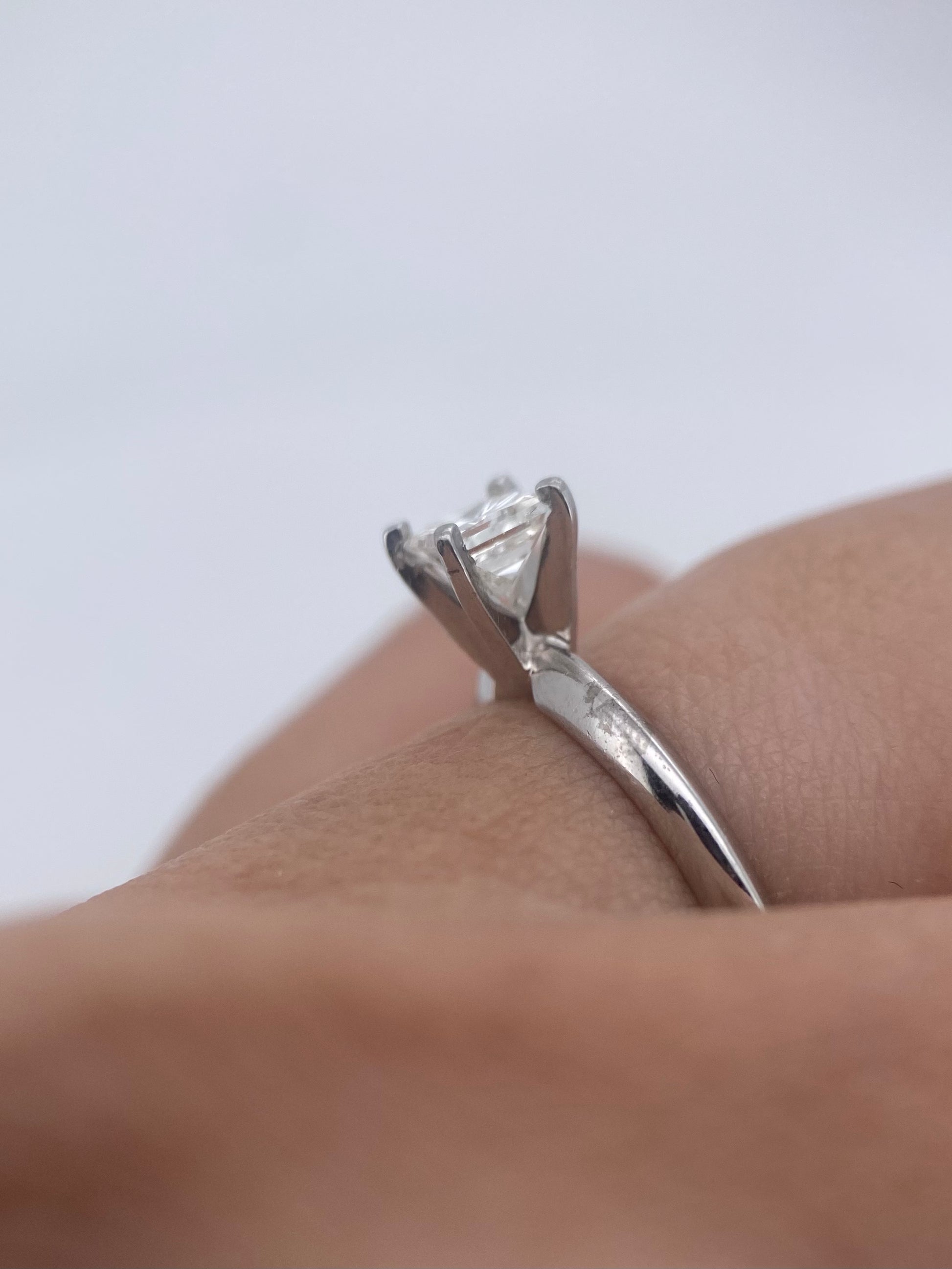 Oro Blanco 14k Princess 0.40ct de Diamantes Naturales                            Anillo Compromiso OF2240