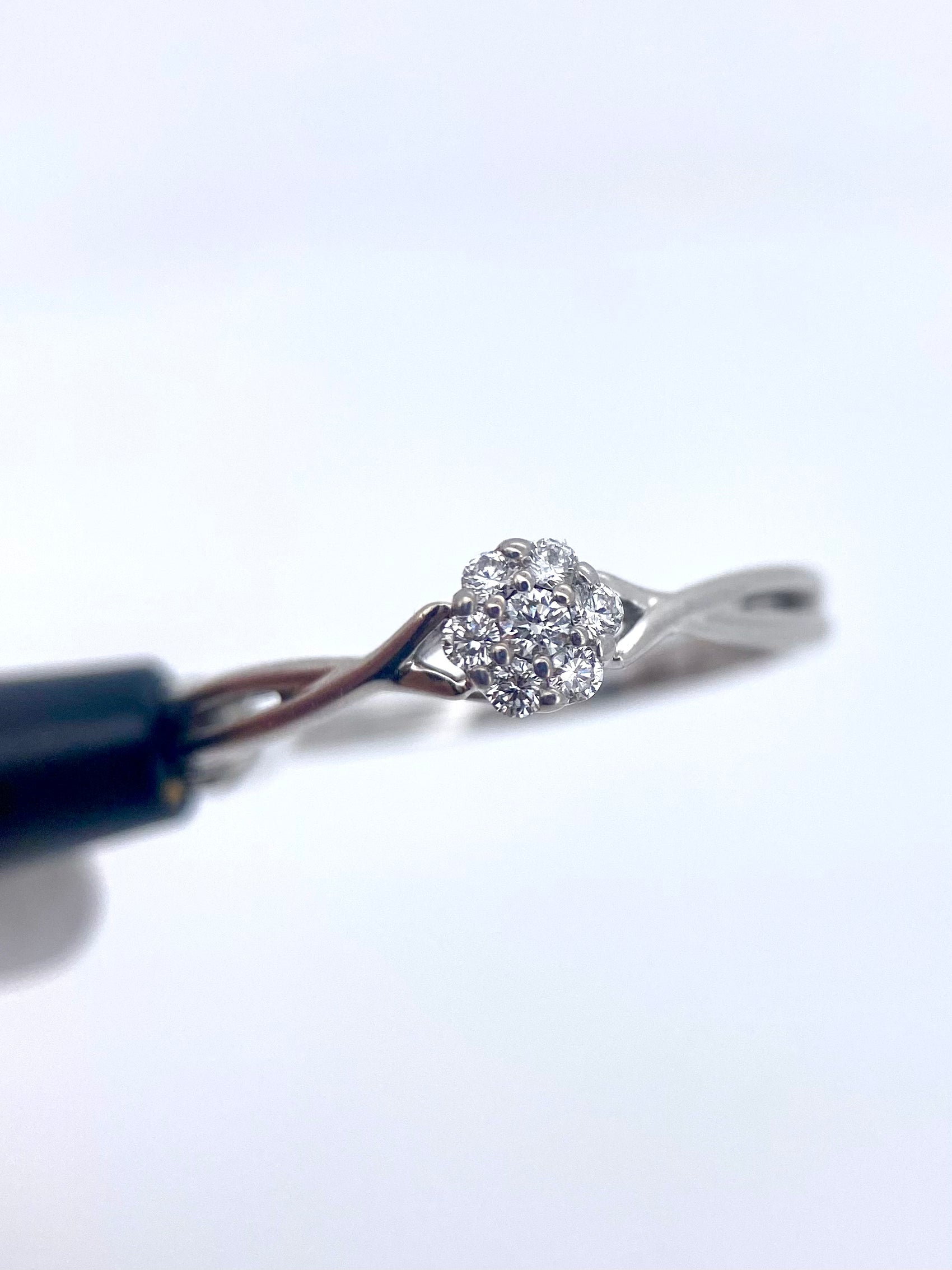 Oro Blanco 14k Redondo 0.13ct de Diamante                                                   Anillo Compromiso OF2242