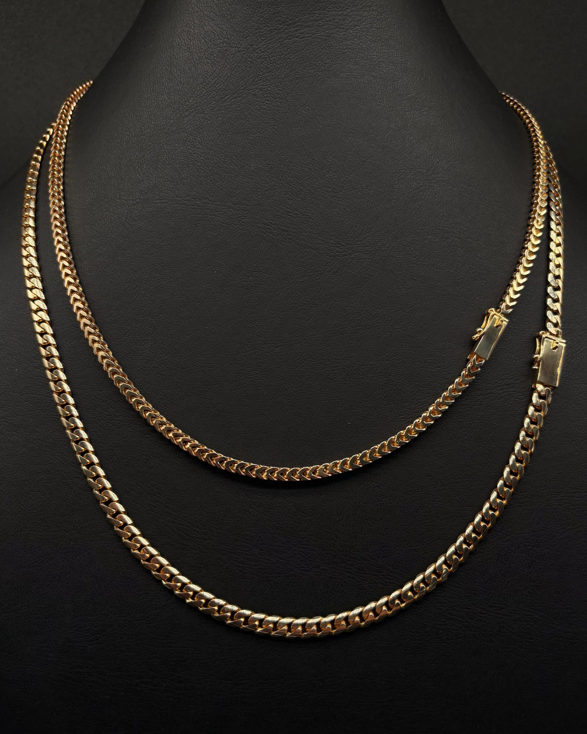 Cadena de Oro 10k Amarillo Tejido Barbado