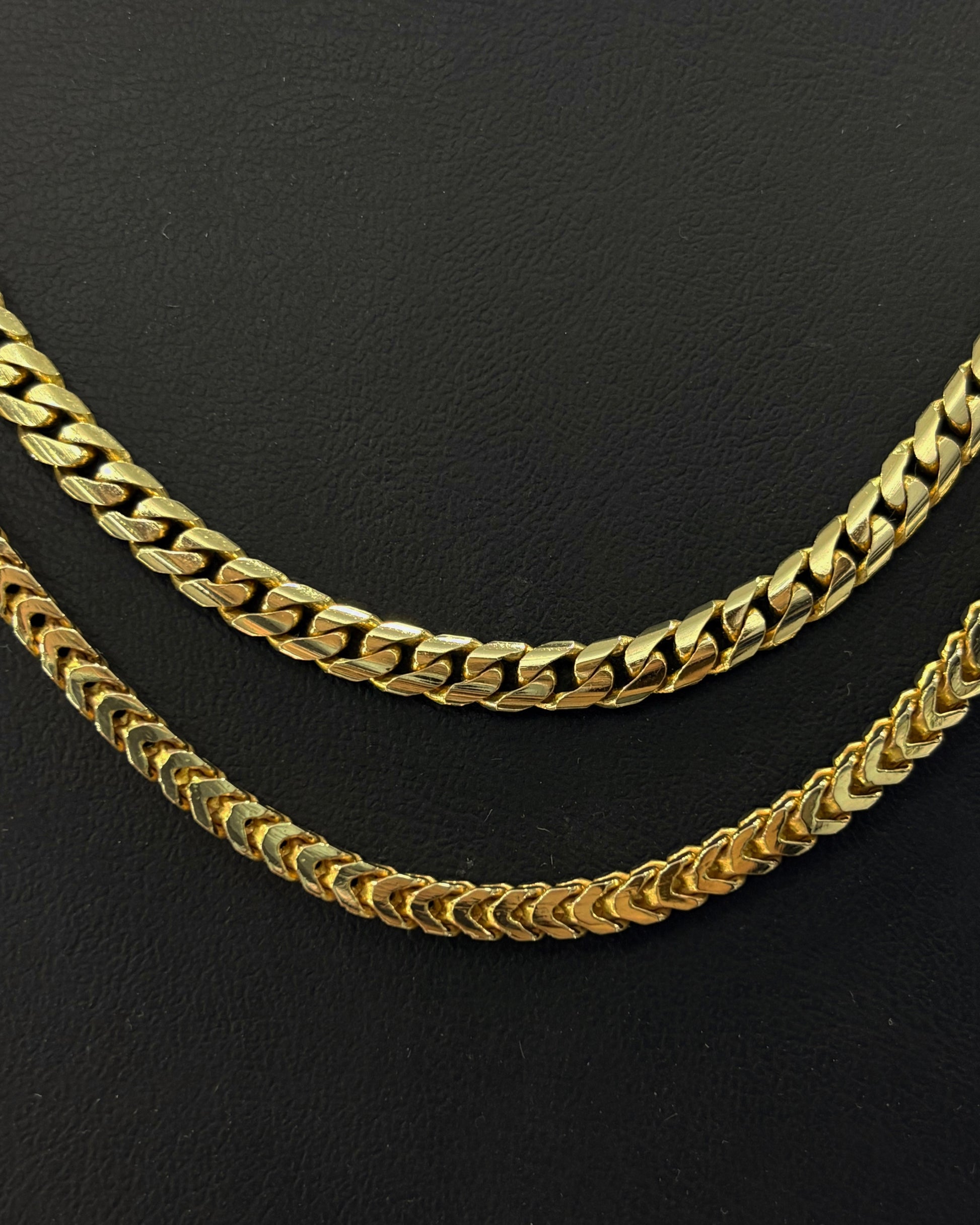 Cadena de Oro 10k Amarillo Tejido Barbado