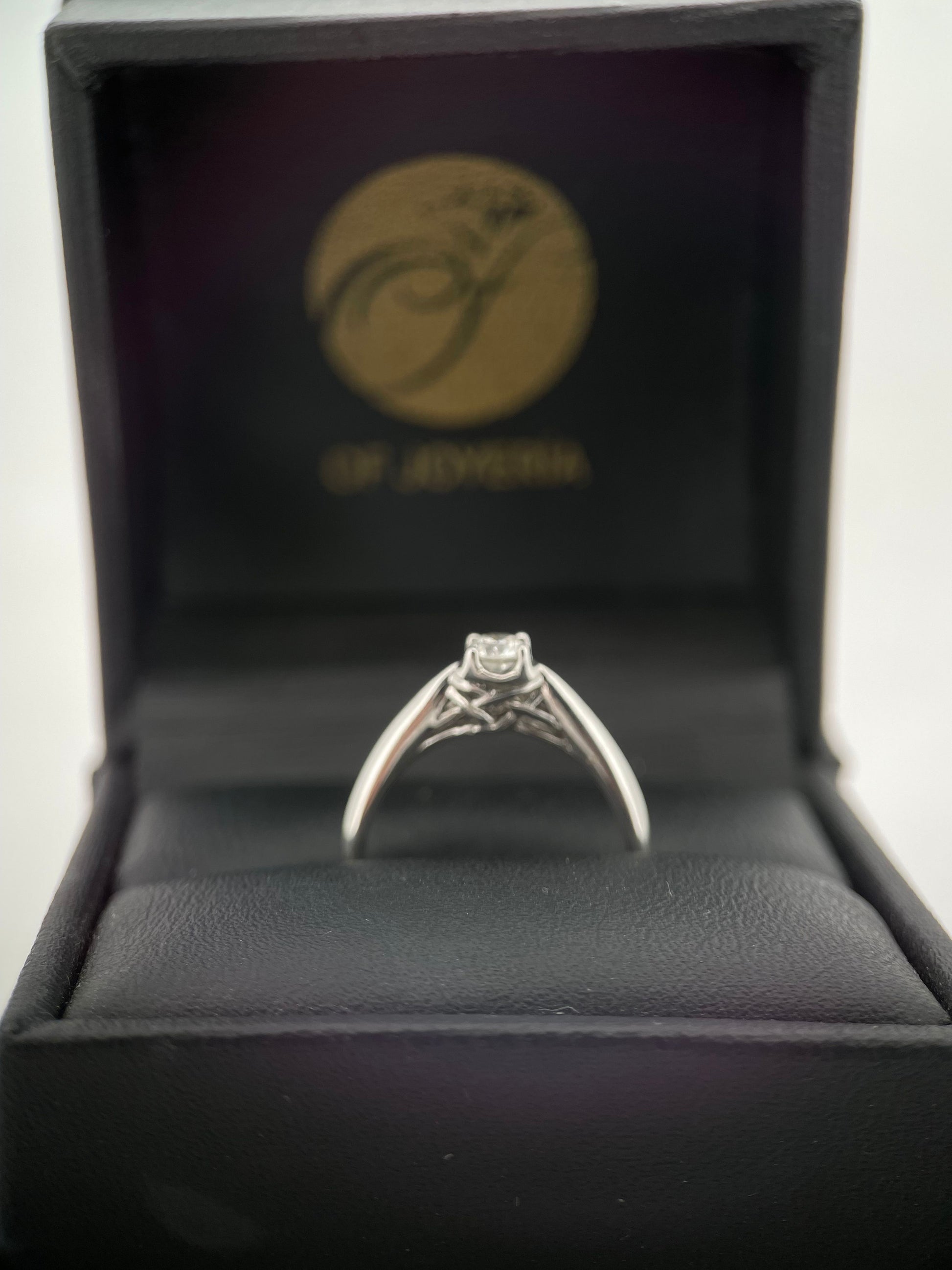 Oro Blanco 14k Redondo 0.23ct de Diamante                                       Anillo Compromiso OF1079