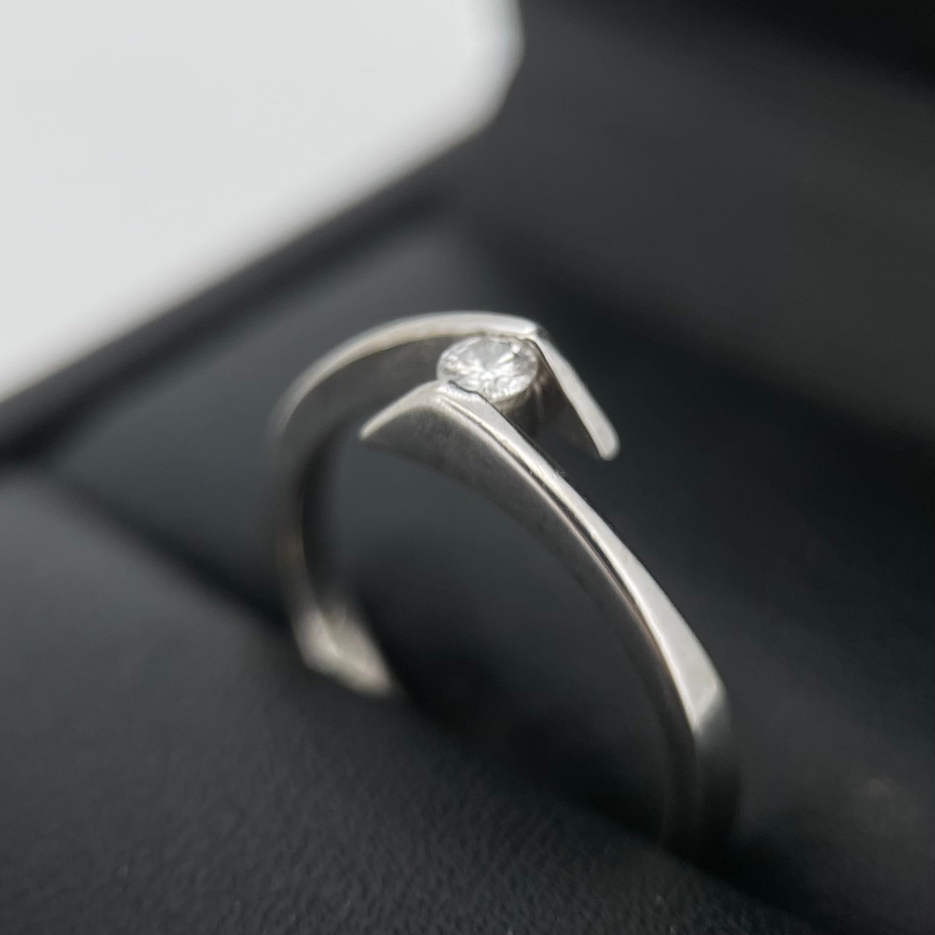 Oro Blanco 14k Redondo 0.10ct de Diamante Natural                                                   Anillo Compromiso OF1251