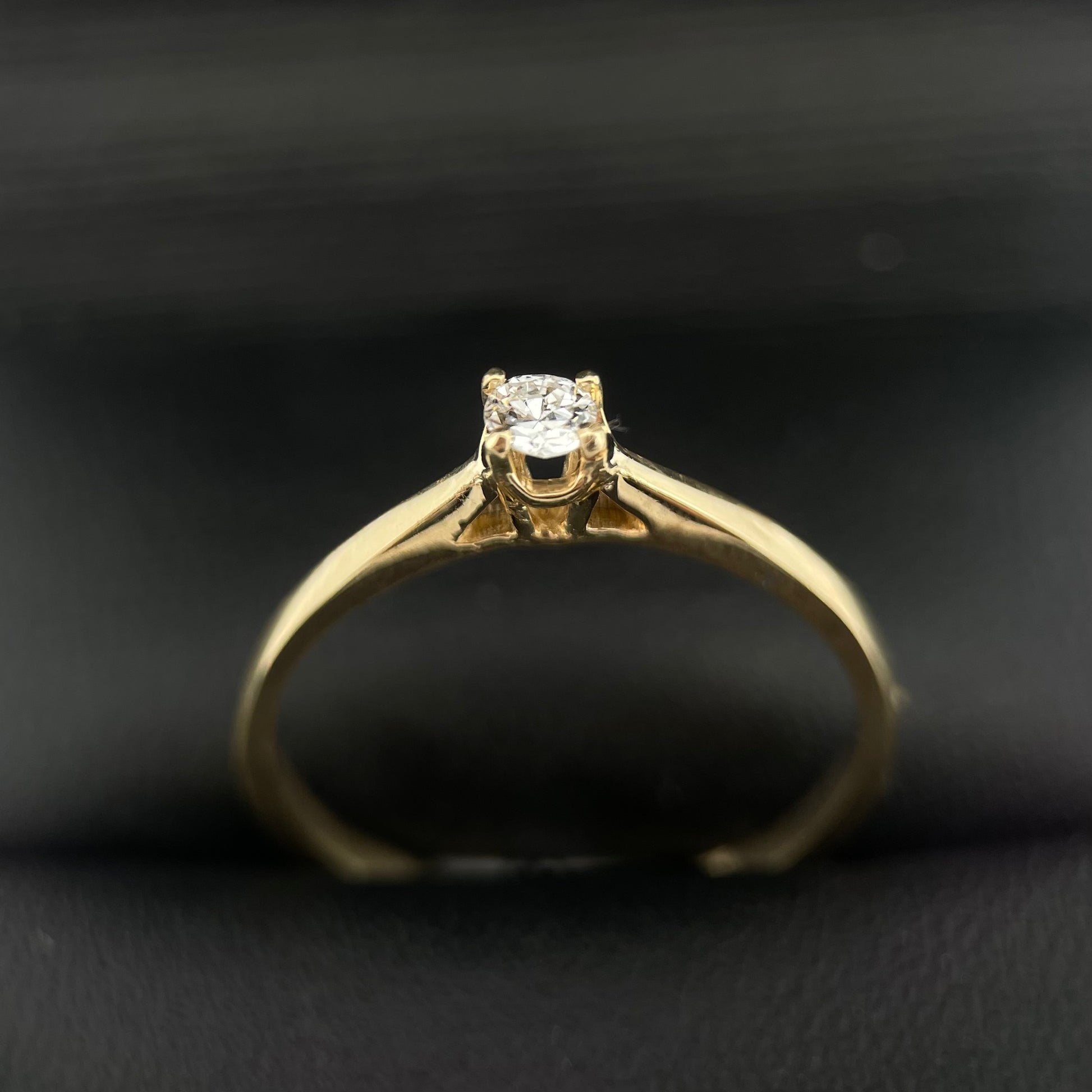 Oro Amarillo 14k Redondo 0.11ct de Diamante Natural                              Anillo Compromiso OF1316
