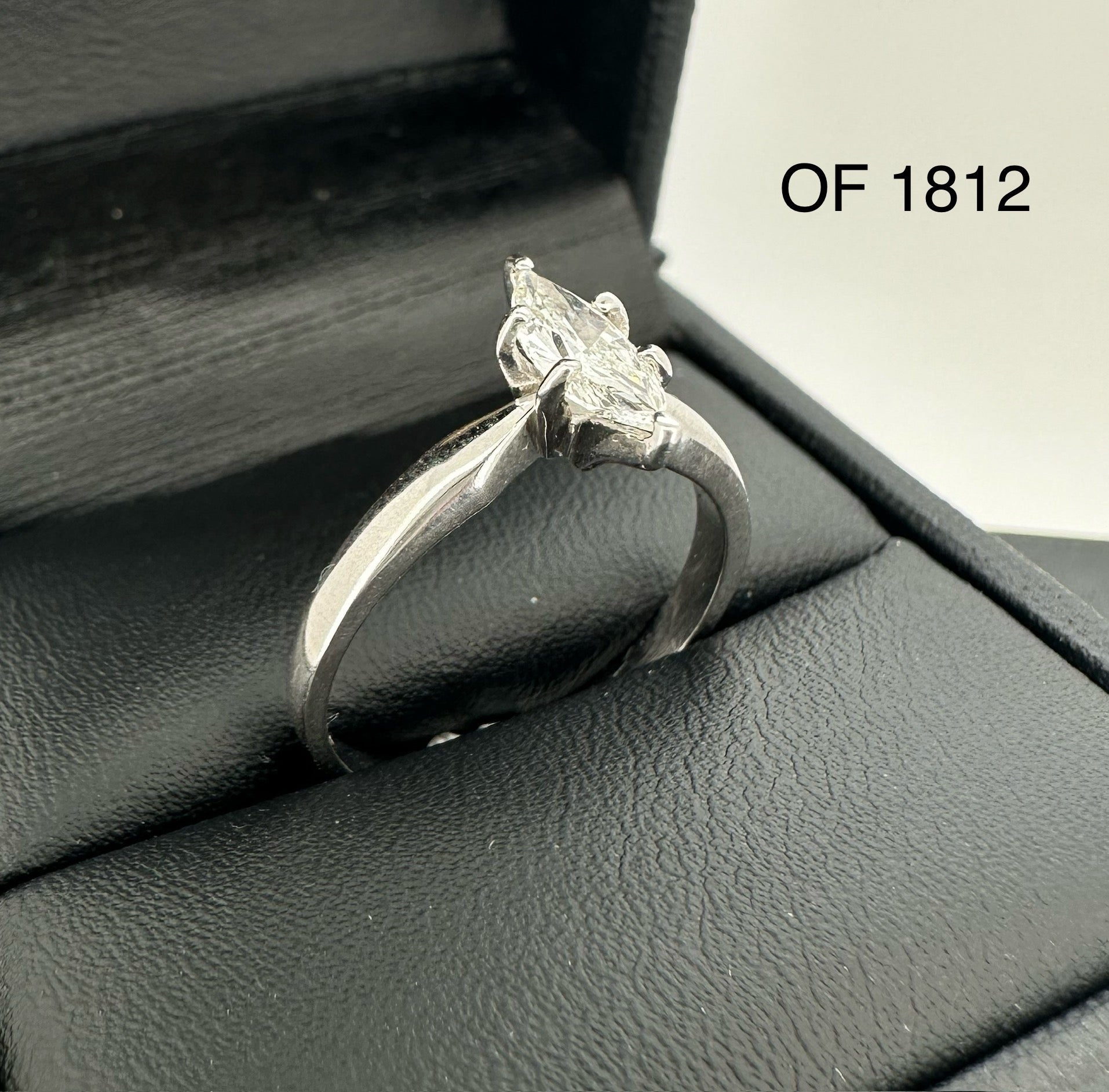 Oro Blanco 14k Marquise 0.60ct de Diamante Natural                                               Anillo Compromiso OF1812