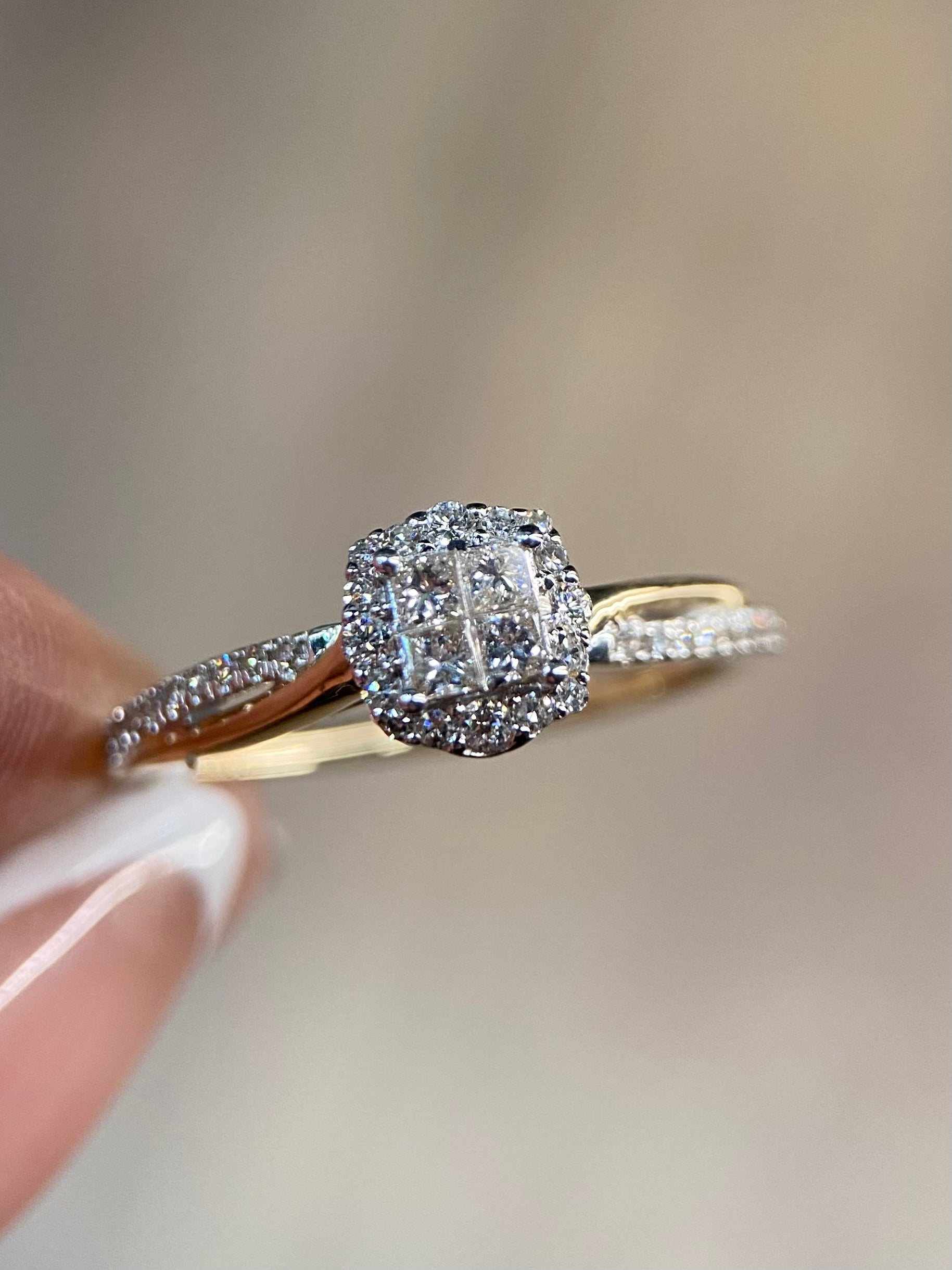 Oro Amarillo 14k Redondo 0.35ct de Diamantes Naturales                            Anillo Compromiso OF2291