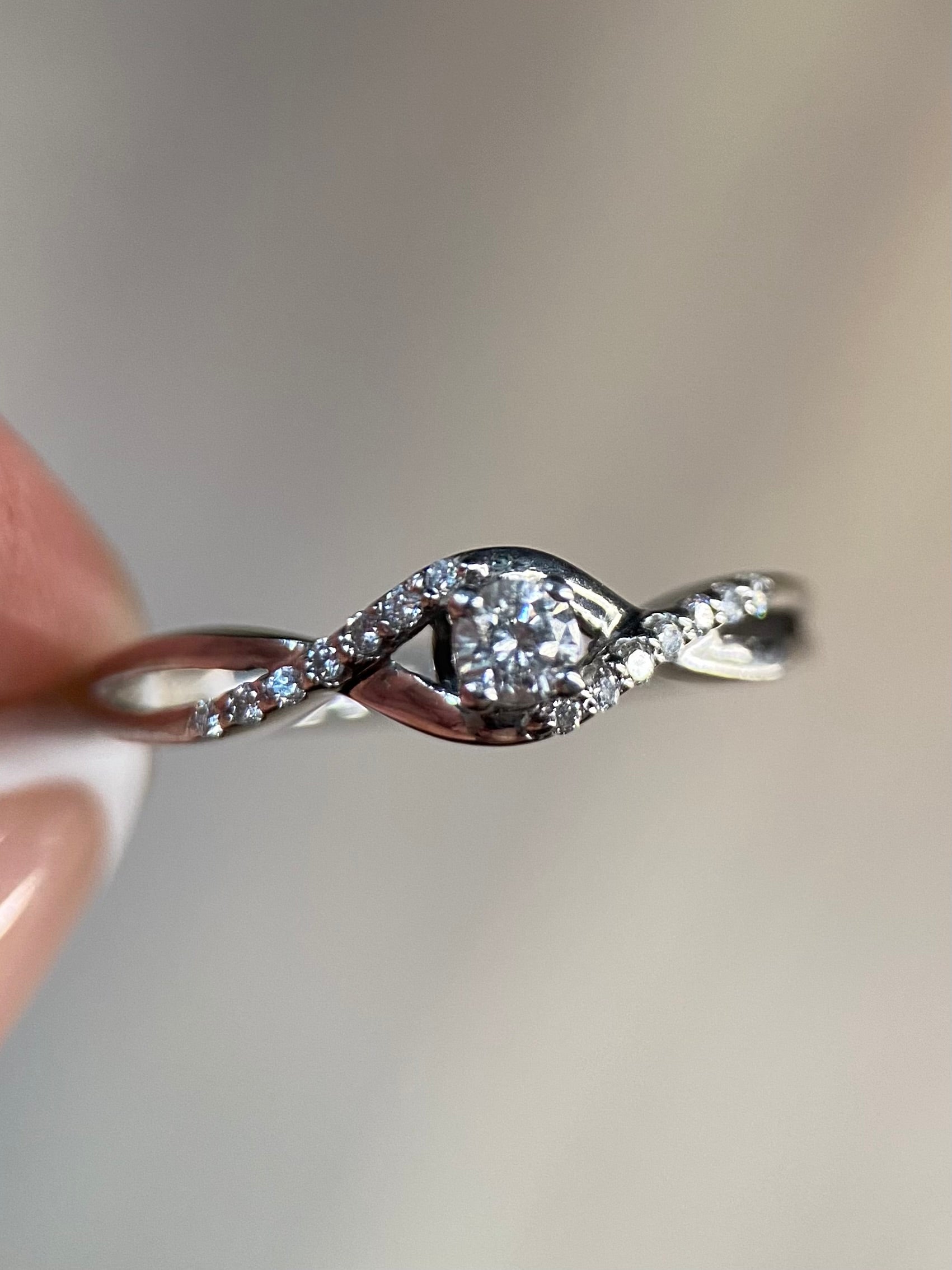 Oro Blanco 14k Redondo 0.17ct de Diamantes Naturales                            Anillo Compromiso OF2299