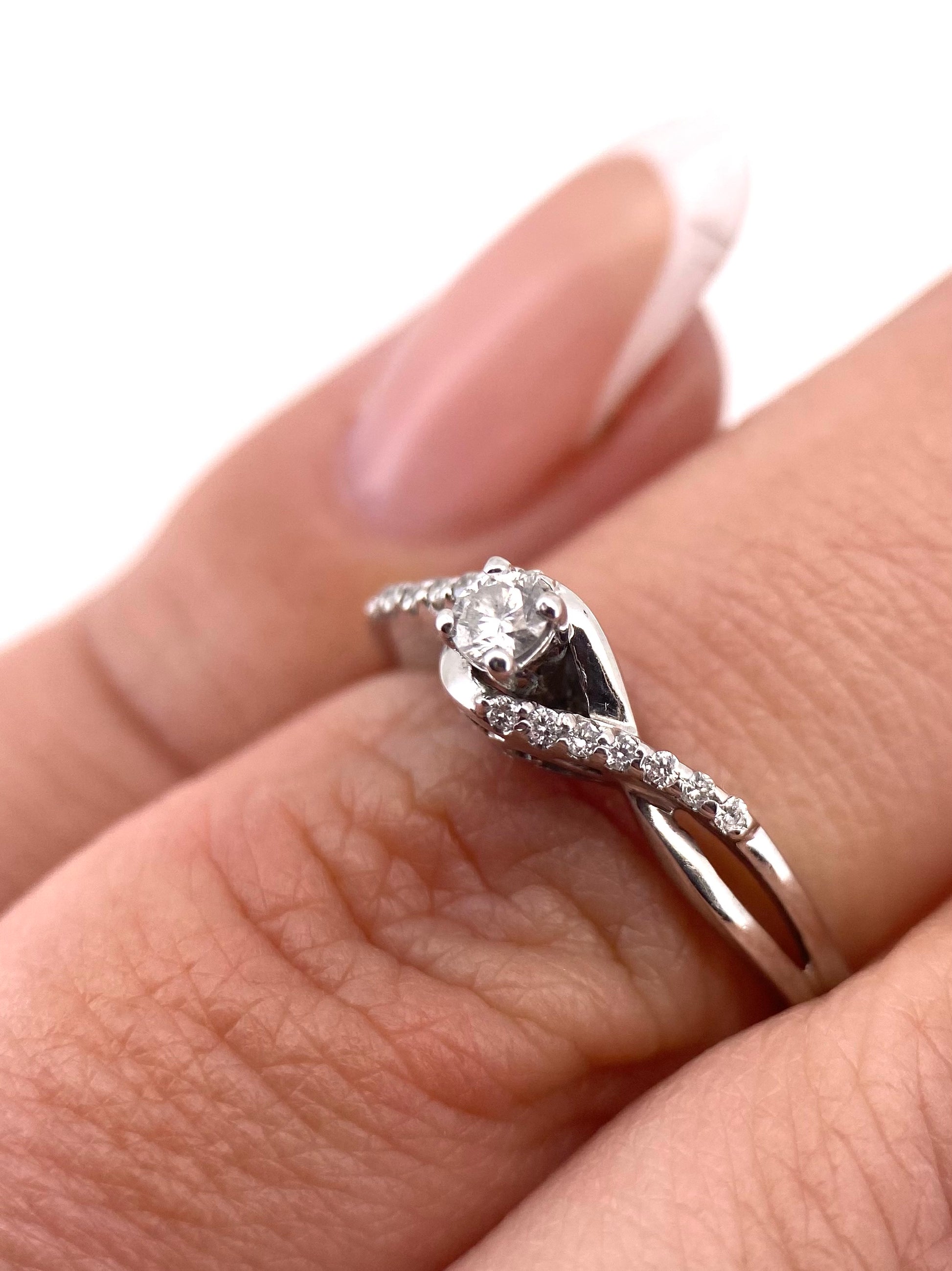 Oro Blanco 14k Redondo 0.17ct de Diamantes Naturales                            Anillo Compromiso OF2299