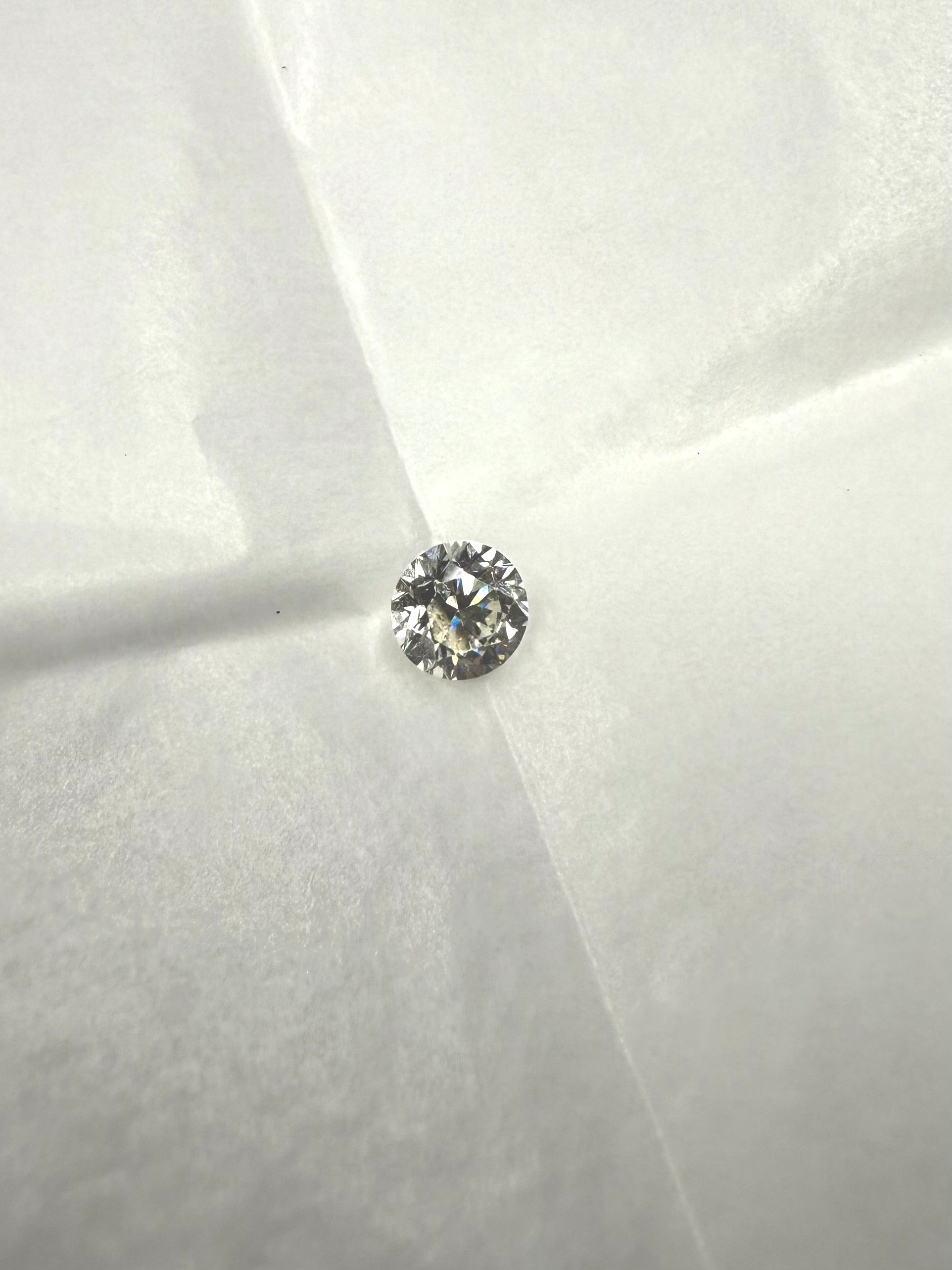 Redondo 0.70ct Diamante GIA