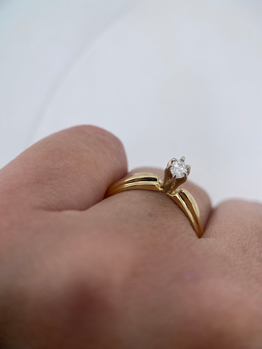 Oro Amarillo 14k Marquise 0.29ct de Diamante Natural                                               Anillo Compromiso OF2262