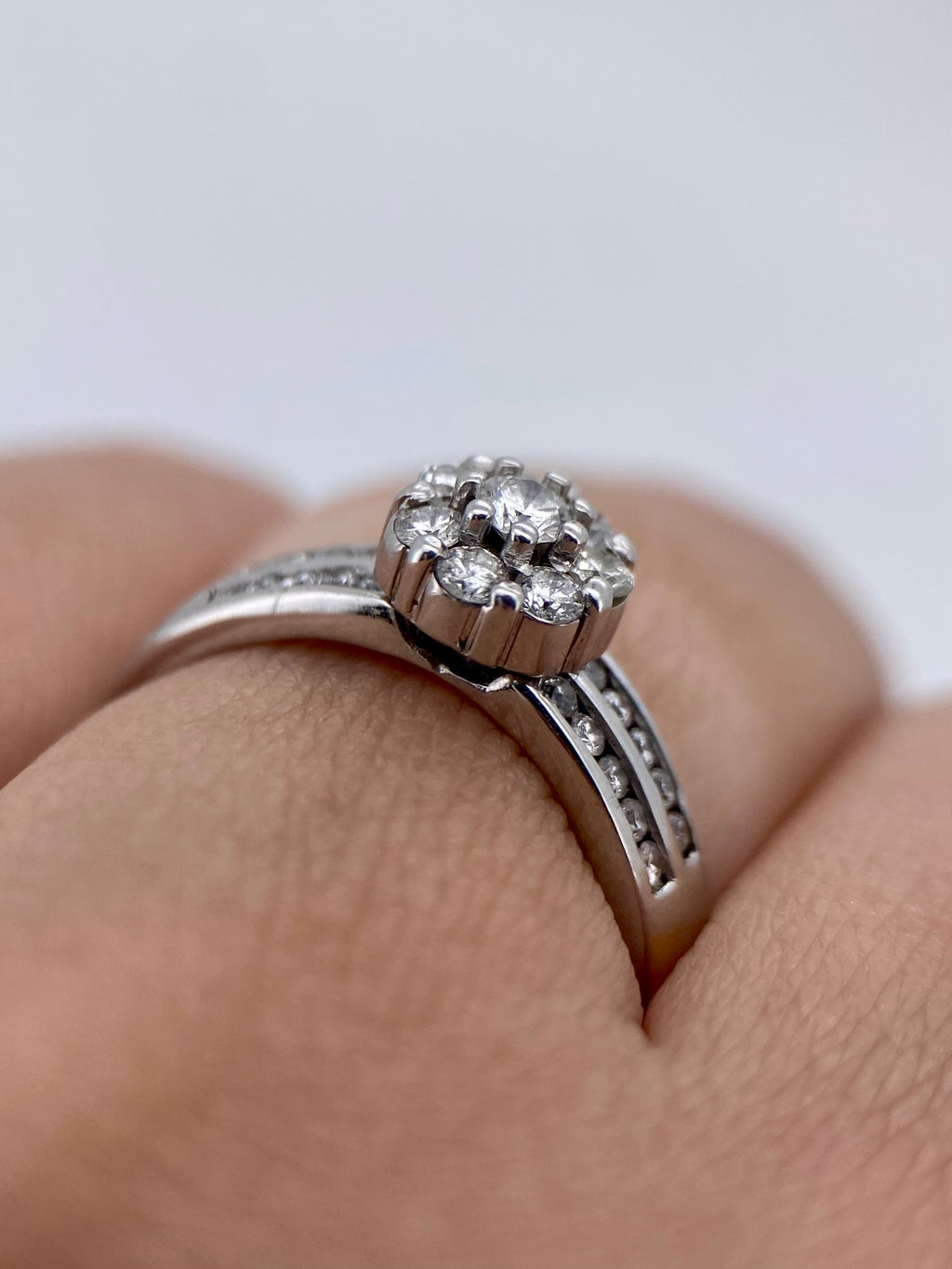 Oro Blanco 14k Redondo 0.39ct de Diamante Natural                                                  Anillo Compromiso OF1847