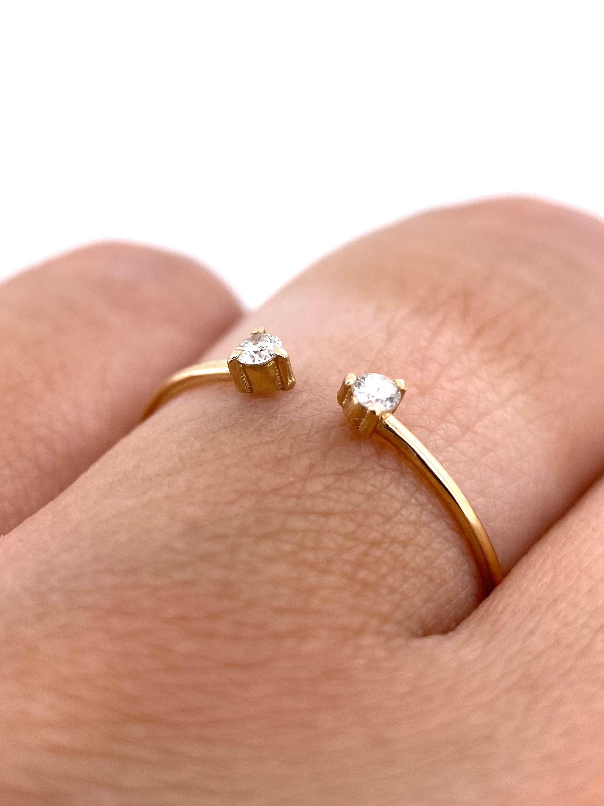 Churumbela Abierta 0.08ct Oro 14k Amarillo.            OF2354