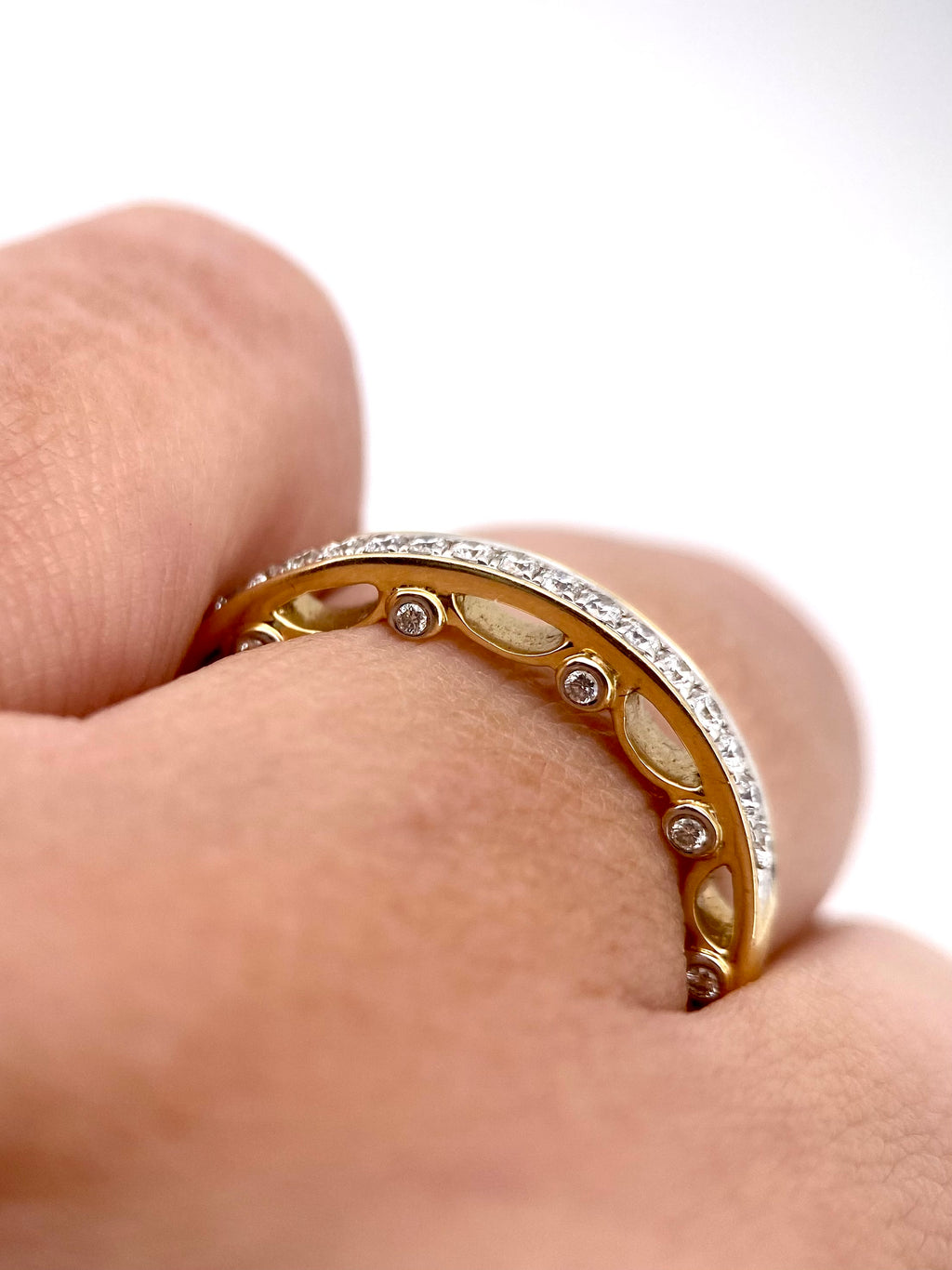 Churumbela con Diamantes Naturales Redondos 0.40ct Oro 14k Amarillo.            OF2193