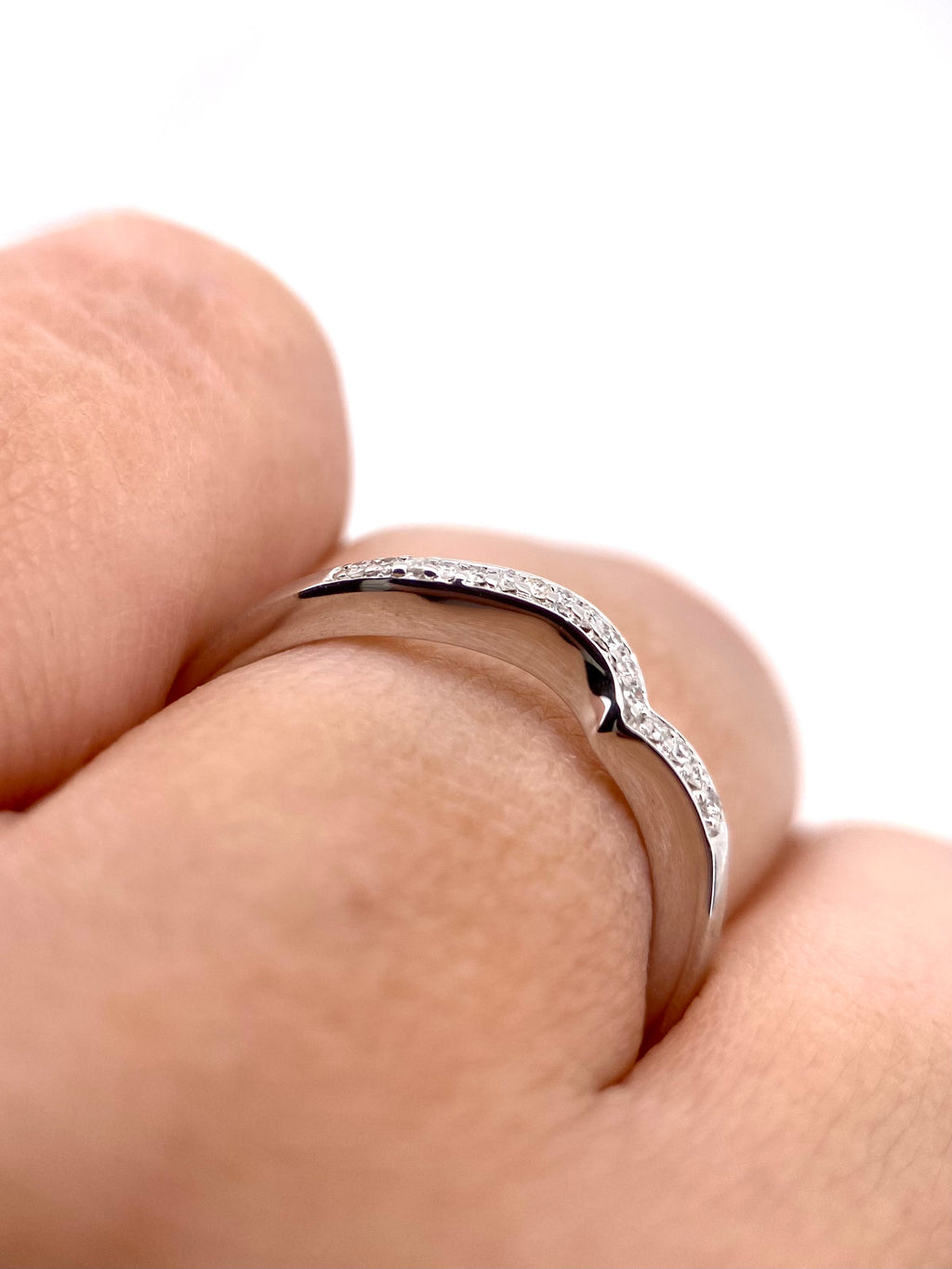 Churumbela Redonda 0.10ct Oro 14k Blanca.            OF2323