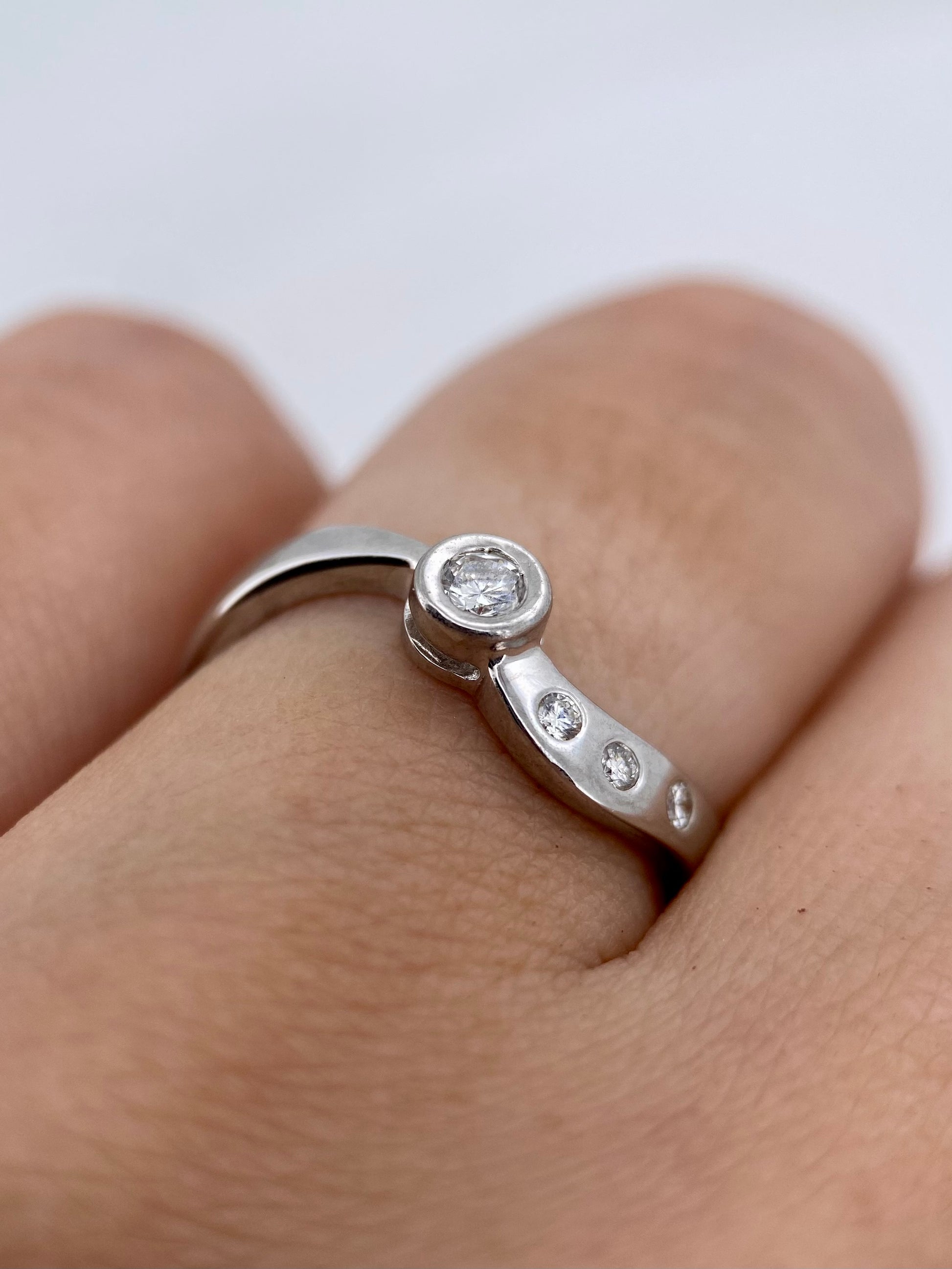 Oro Blanco 14k Redondo 0.18ct de Diamante Natural                                                  Anillo Compromiso OF1175