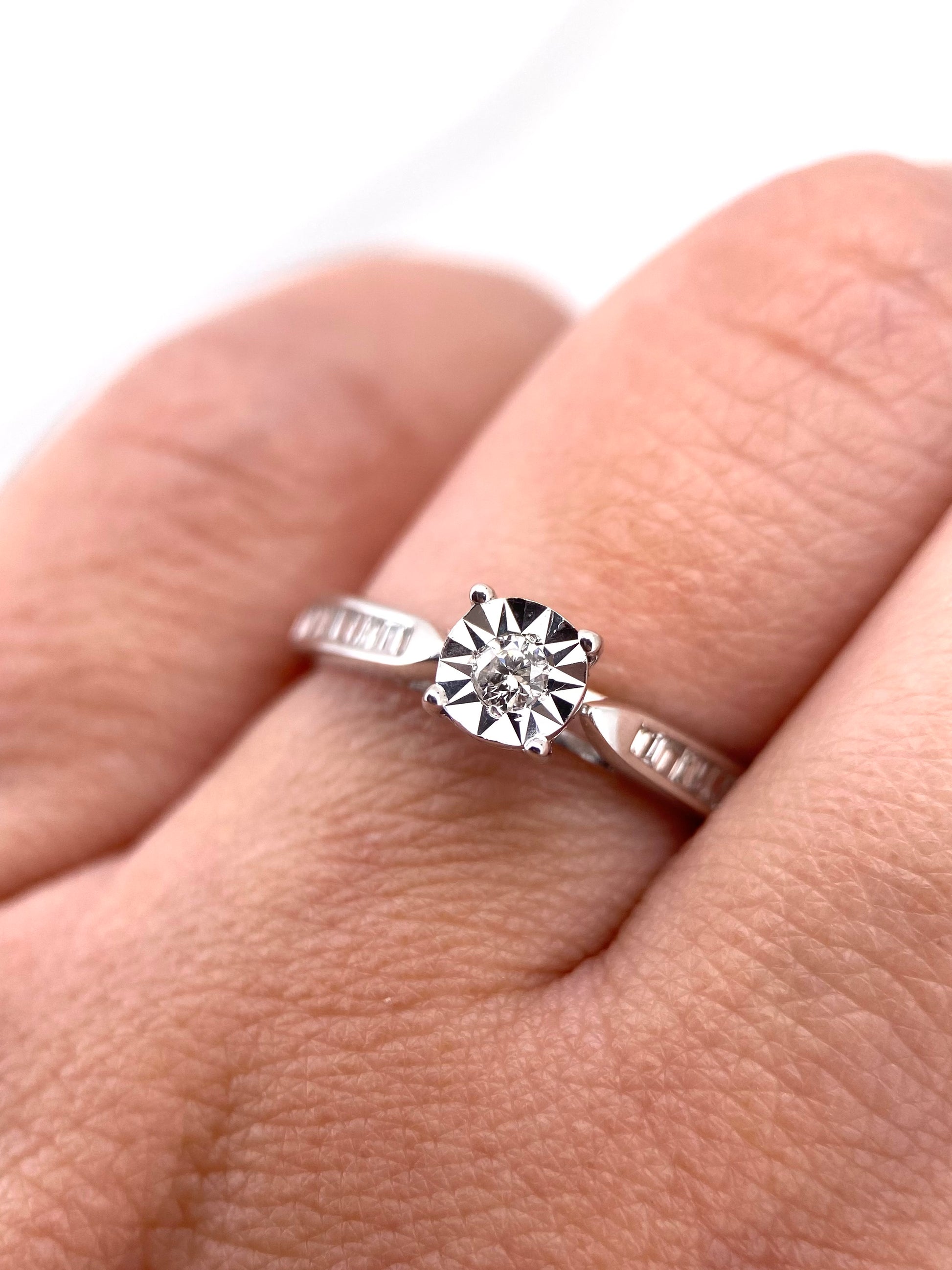 Oro Blanco 14k Redondo 0.25ct de Diamantes Naturales                            Anillo Compromiso OF2310