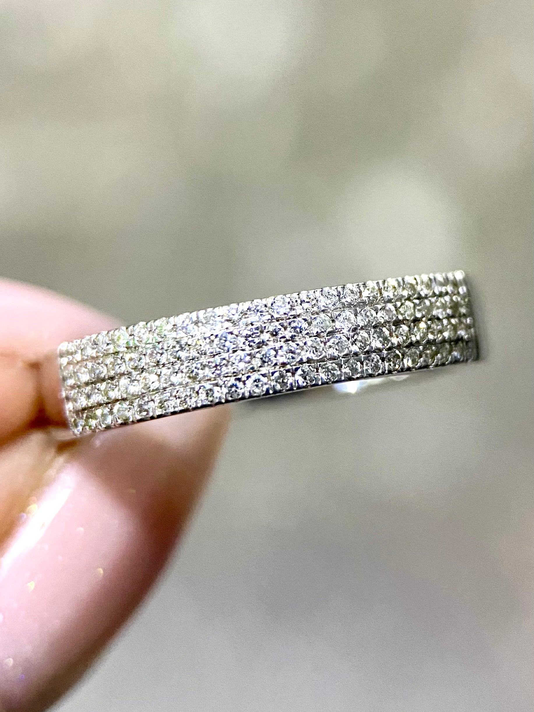 Churumbela 4 líneas 0.35ct Oro 14k Blanco.            OF2363