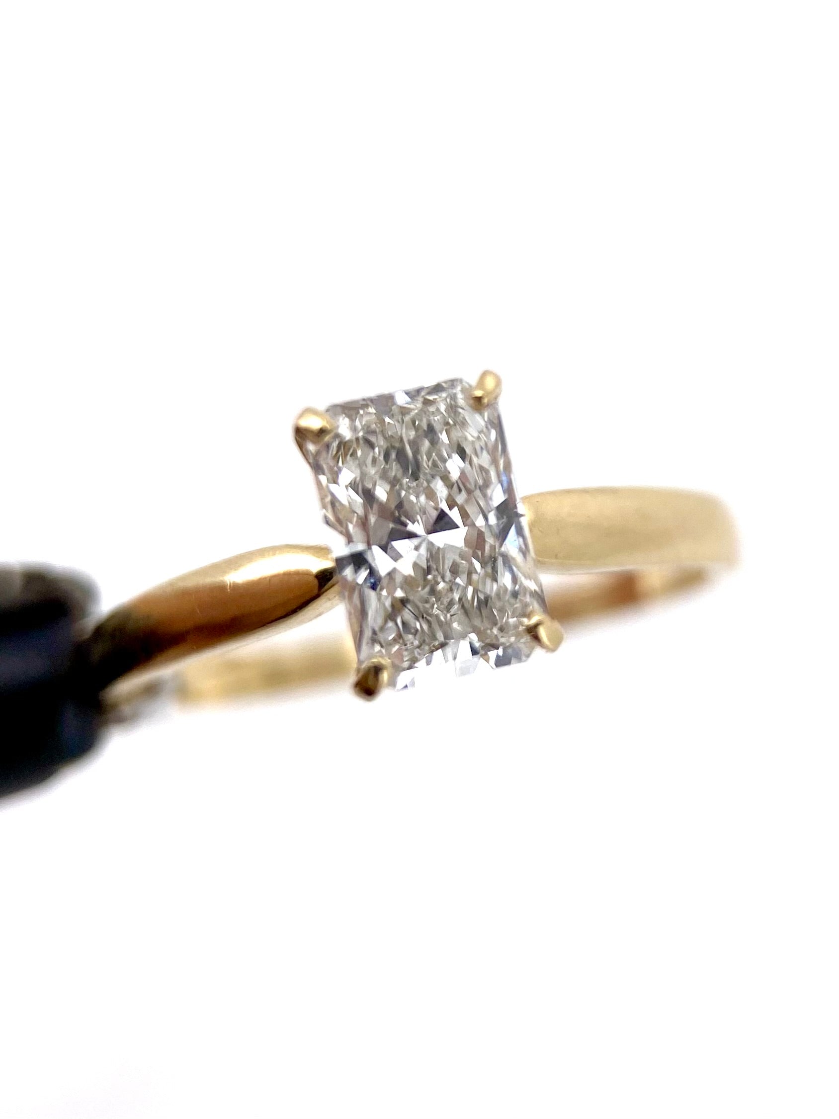 Diamante Laboratorio IGI Radiant 1.00ct Oro 14k Amarillo