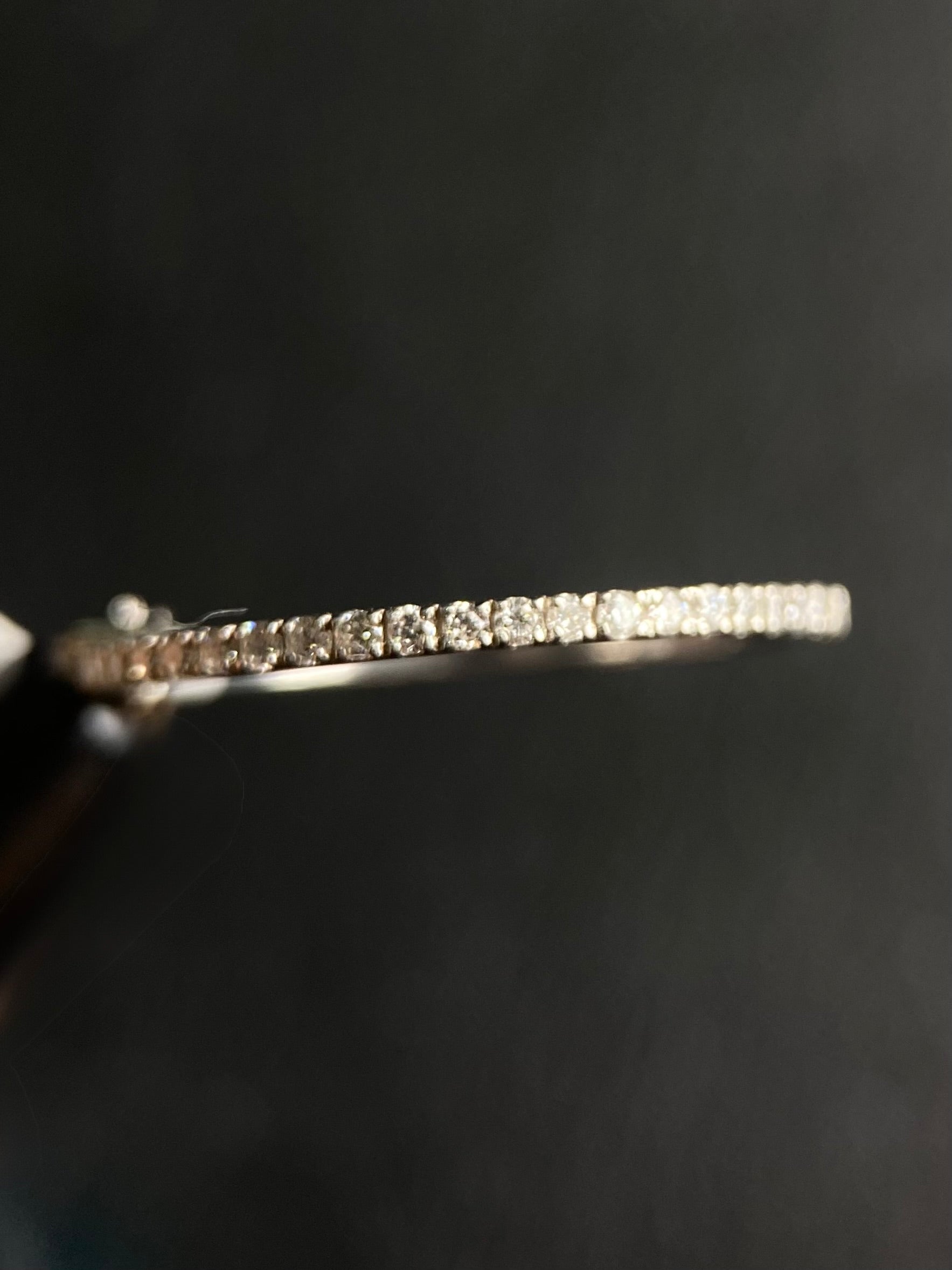 Churumbela Redonda 0.16ct Oro 14k Blanco.            OF2340