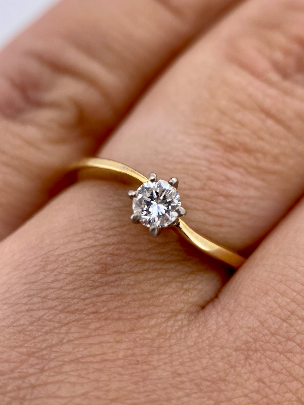 Oro Amarillo 14k Redondo 0.23ct de Diamante Natural                              Anillo Compromiso OF1778