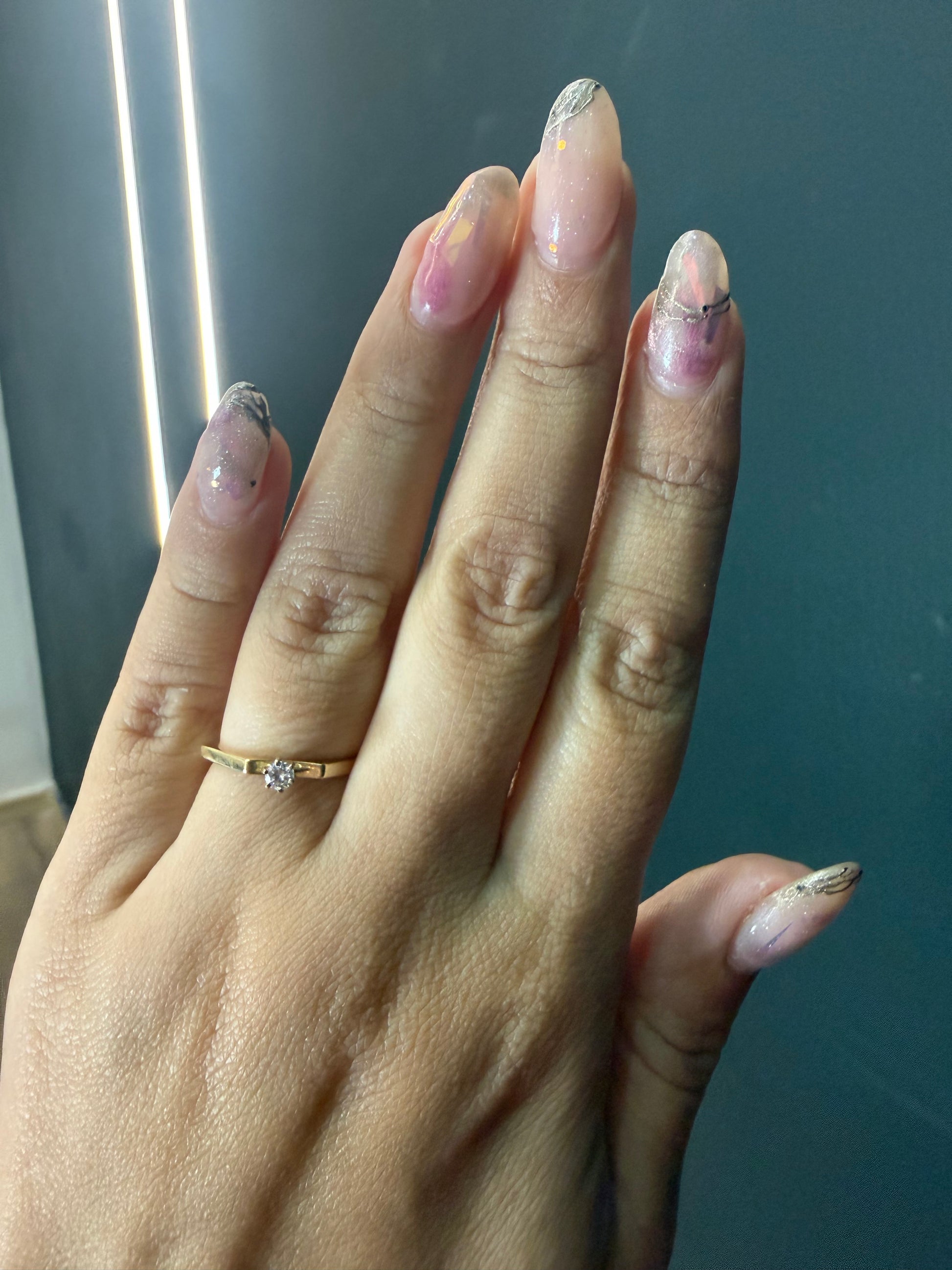 Oro Amarillo 14k Redondo 0.10ct de Diamante Natural                              Anillo Compromiso OF1454