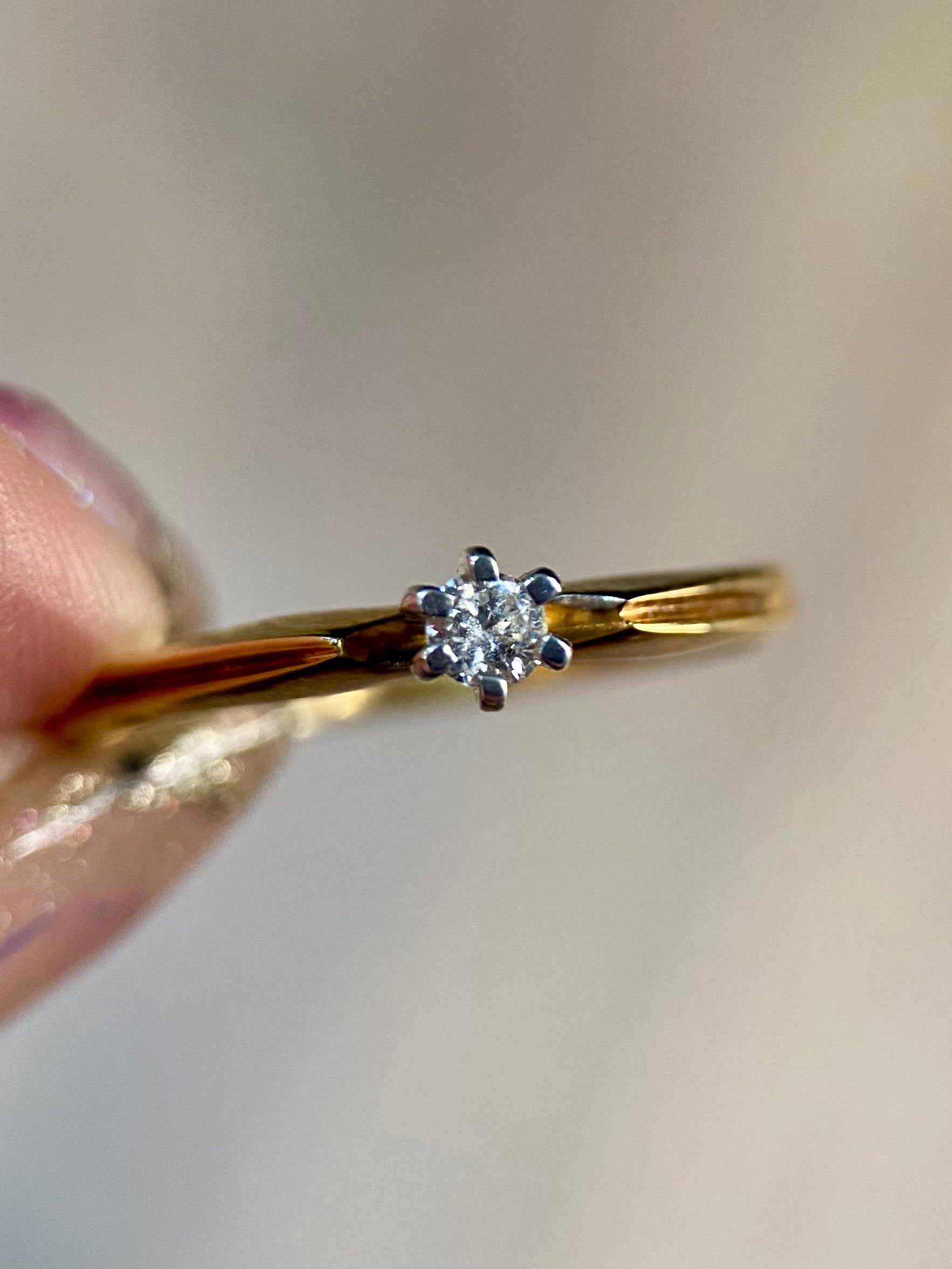 Oro Amarillo 14k Redondo 0.12ct de Diamante Natural                              Anillo Compromiso OF1512