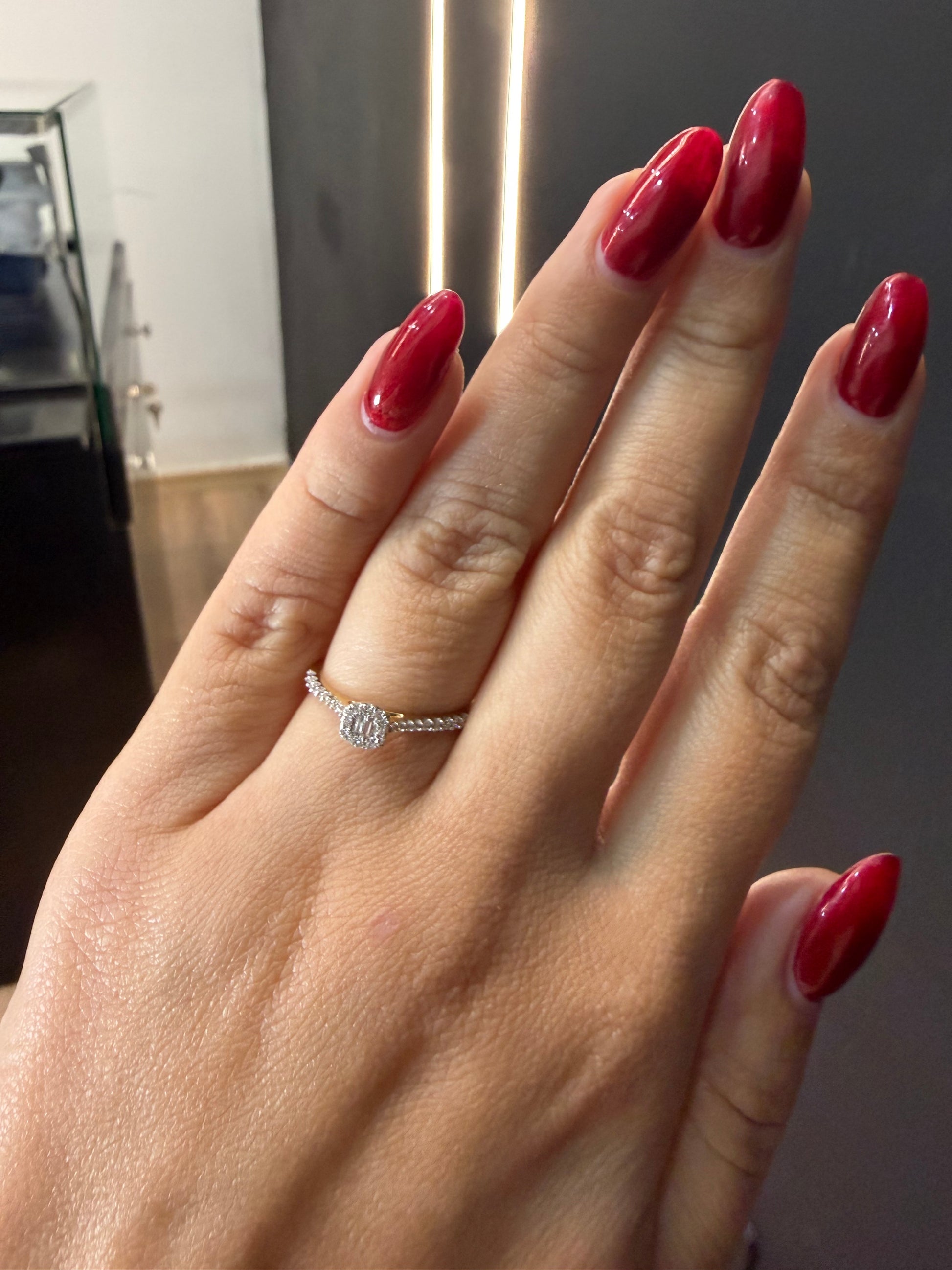 Oro Amarillo 14k Redondo 0.22ct de Diamantes Naturales                            Anillo Compromiso OF2199