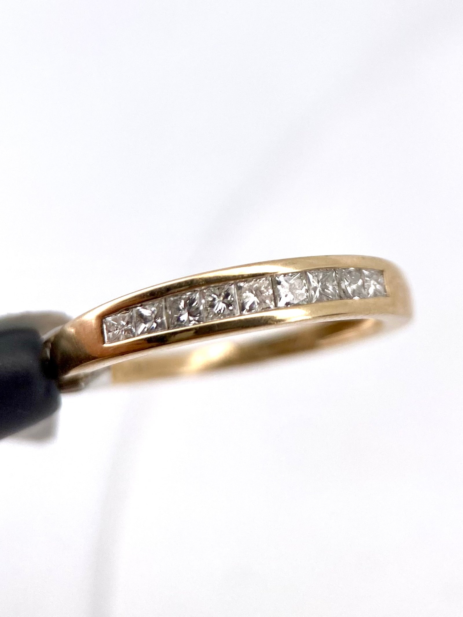 Churumbela Diamantes naturales Princess 0.30ct Oro 14k Amarillo.            OF2287