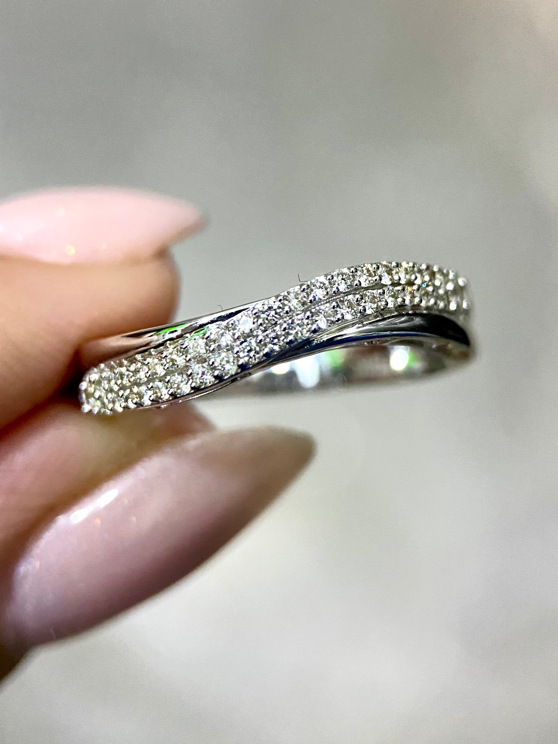 Churumbela 0.30ct Oro 14k Blanco.            OF2359