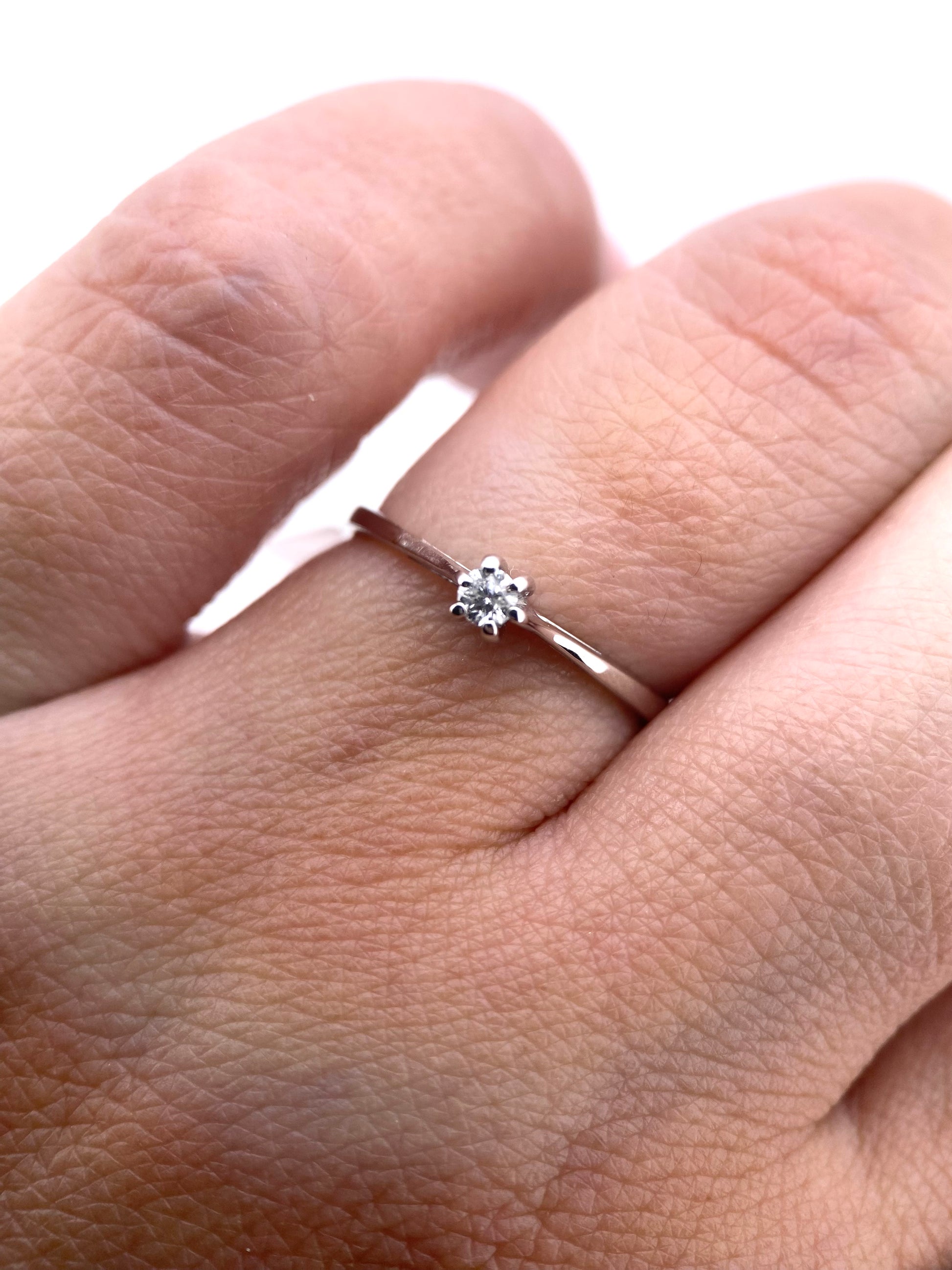 Oro Blanco 14k Redondo 0.07ct de Diamante Natural                                                  Anillo Compromiso OF2332
