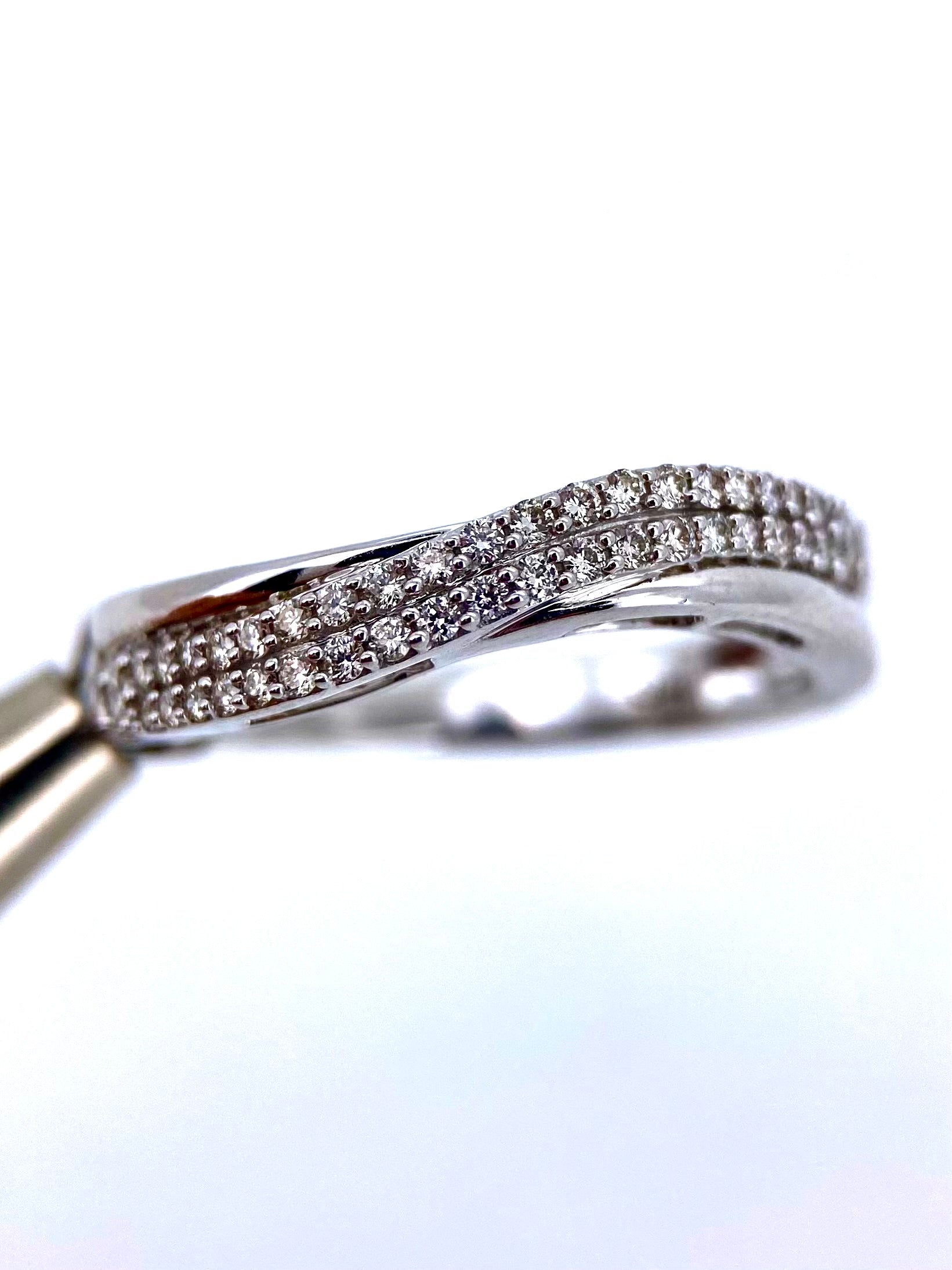 Churumbela 0.30ct Oro 14k Blanco.            OF2359