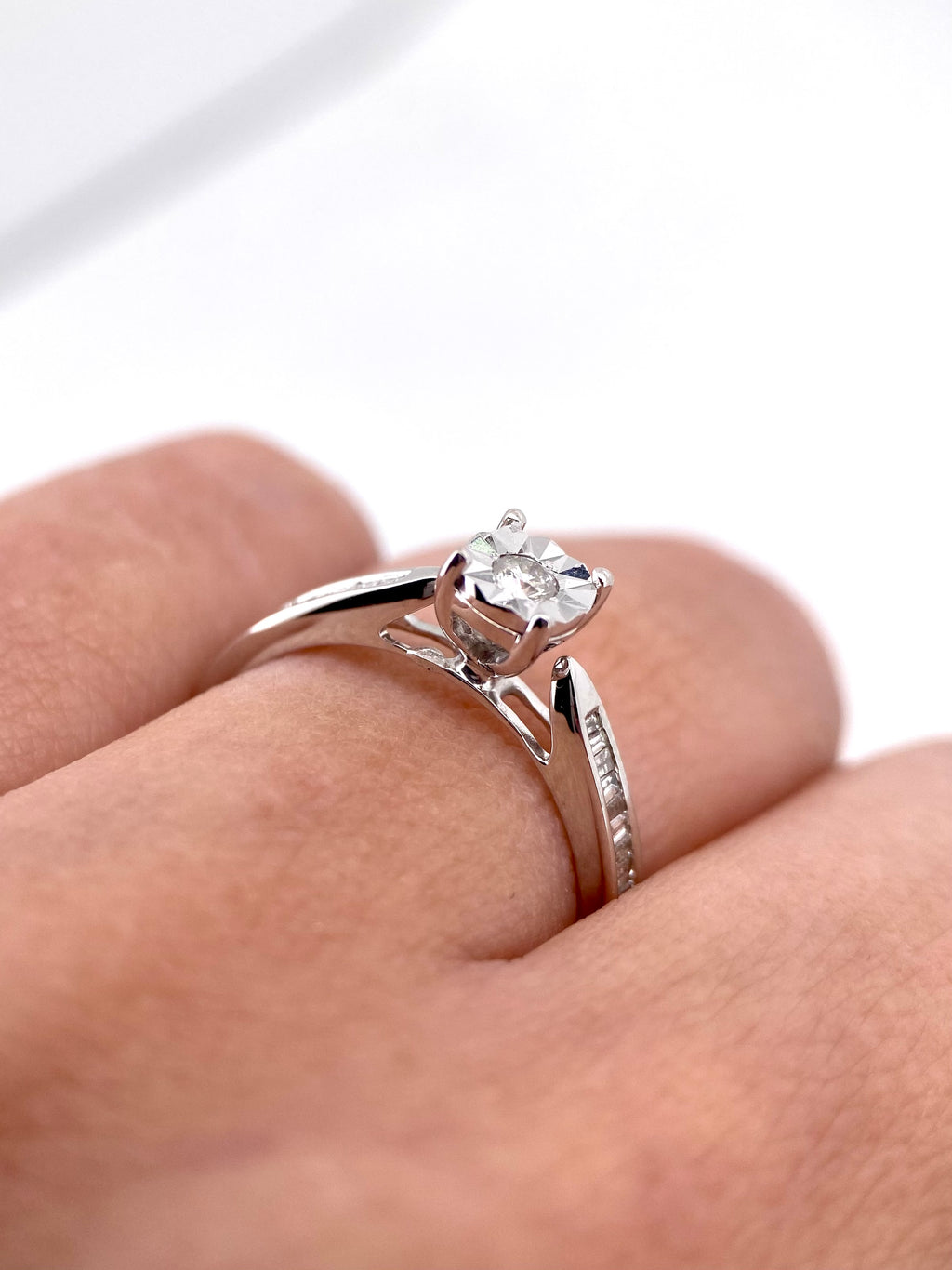 Oro Blanco 14k Redondo 0.25ct de Diamantes Naturales                            Anillo Compromiso OF2310