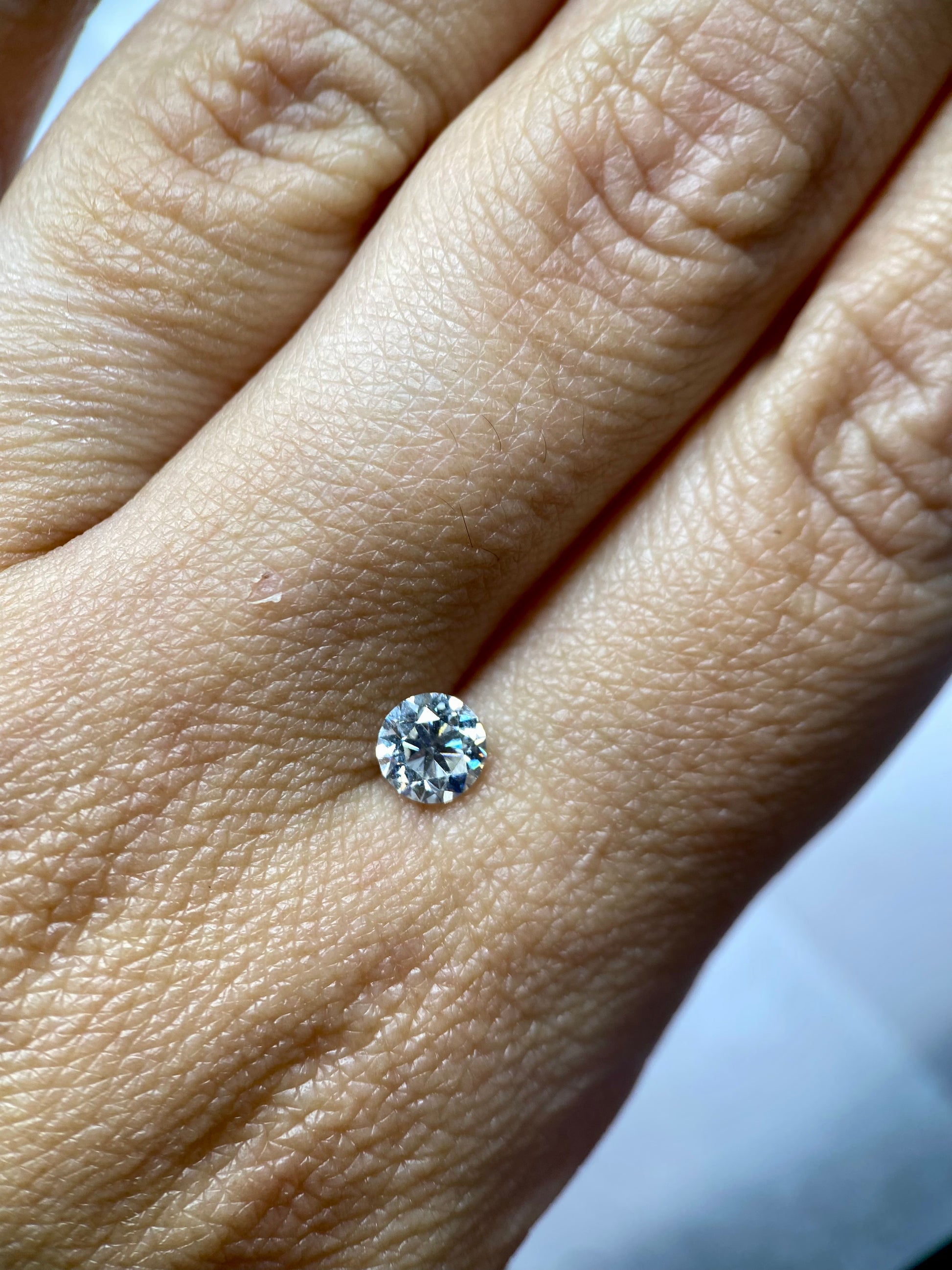 Redondo 0.70ct Diamante GIA