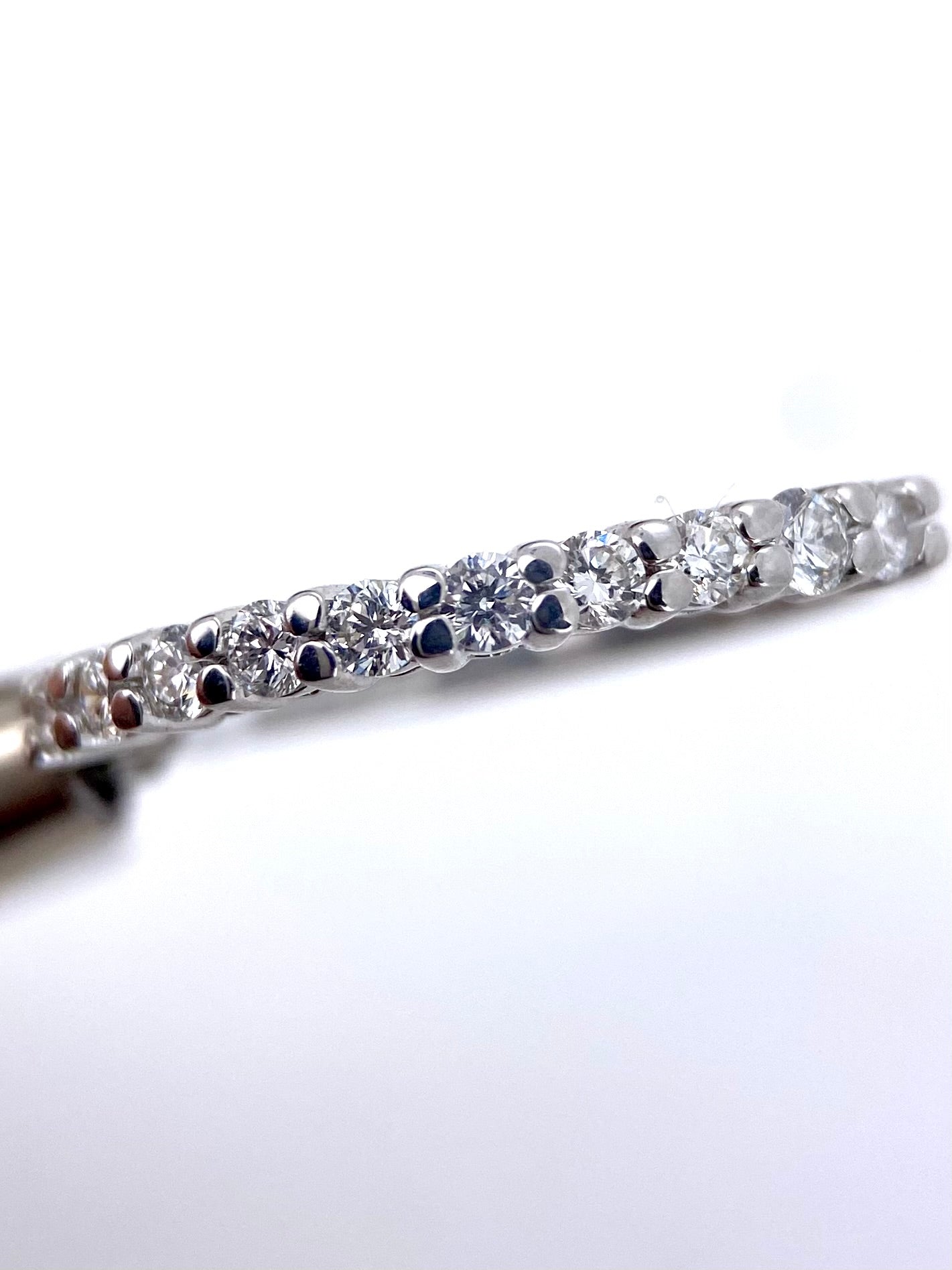 Churumbela Diamantes 0.33ct Oro 14k Blanco.            OF2380
