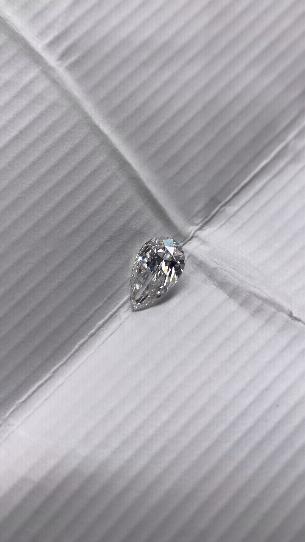 Pera 0.51ct Diamante GIA