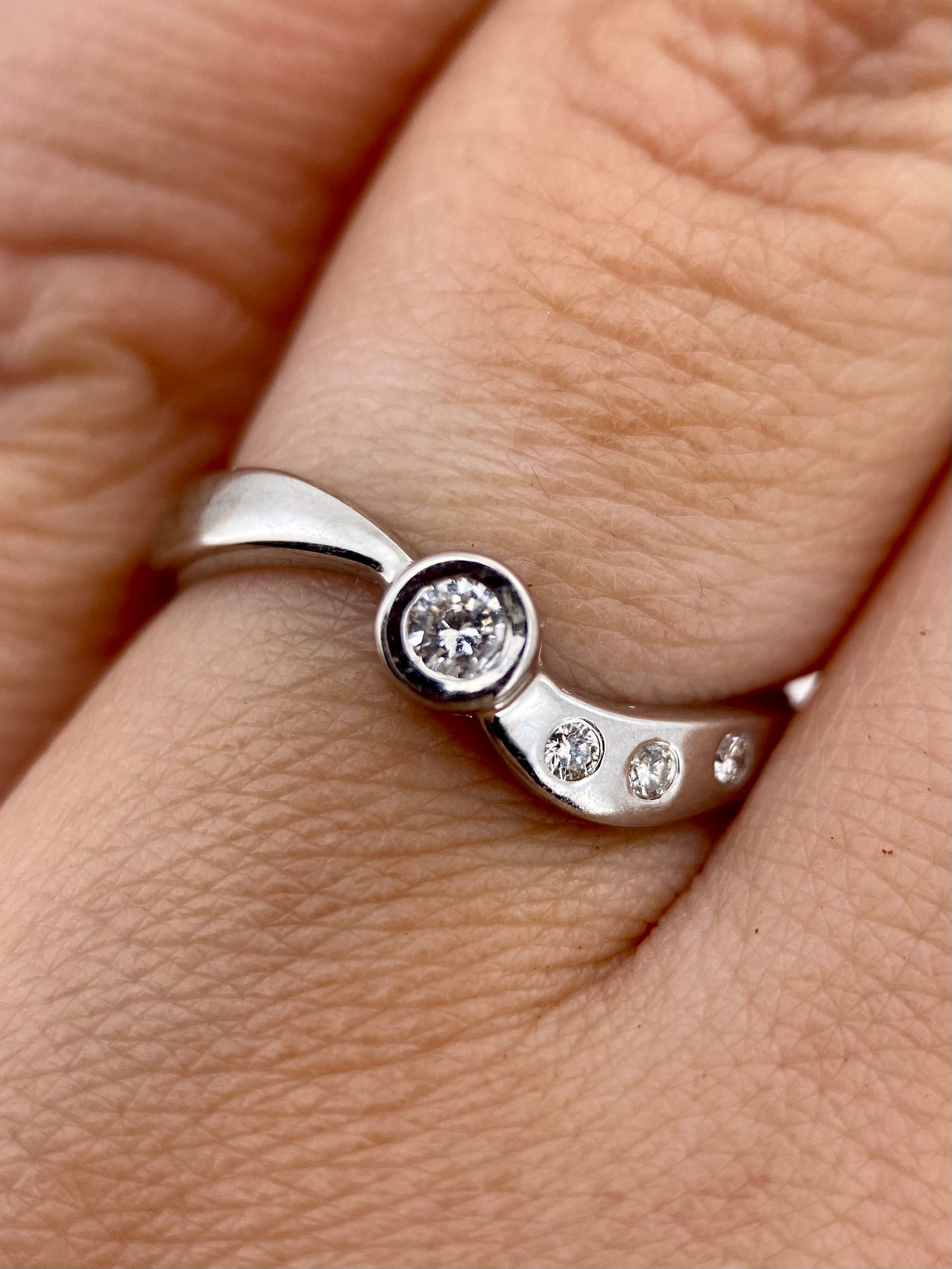 Oro Blanco 14k Redondo 0.18ct de Diamante Natural                                                  Anillo Compromiso OF1175