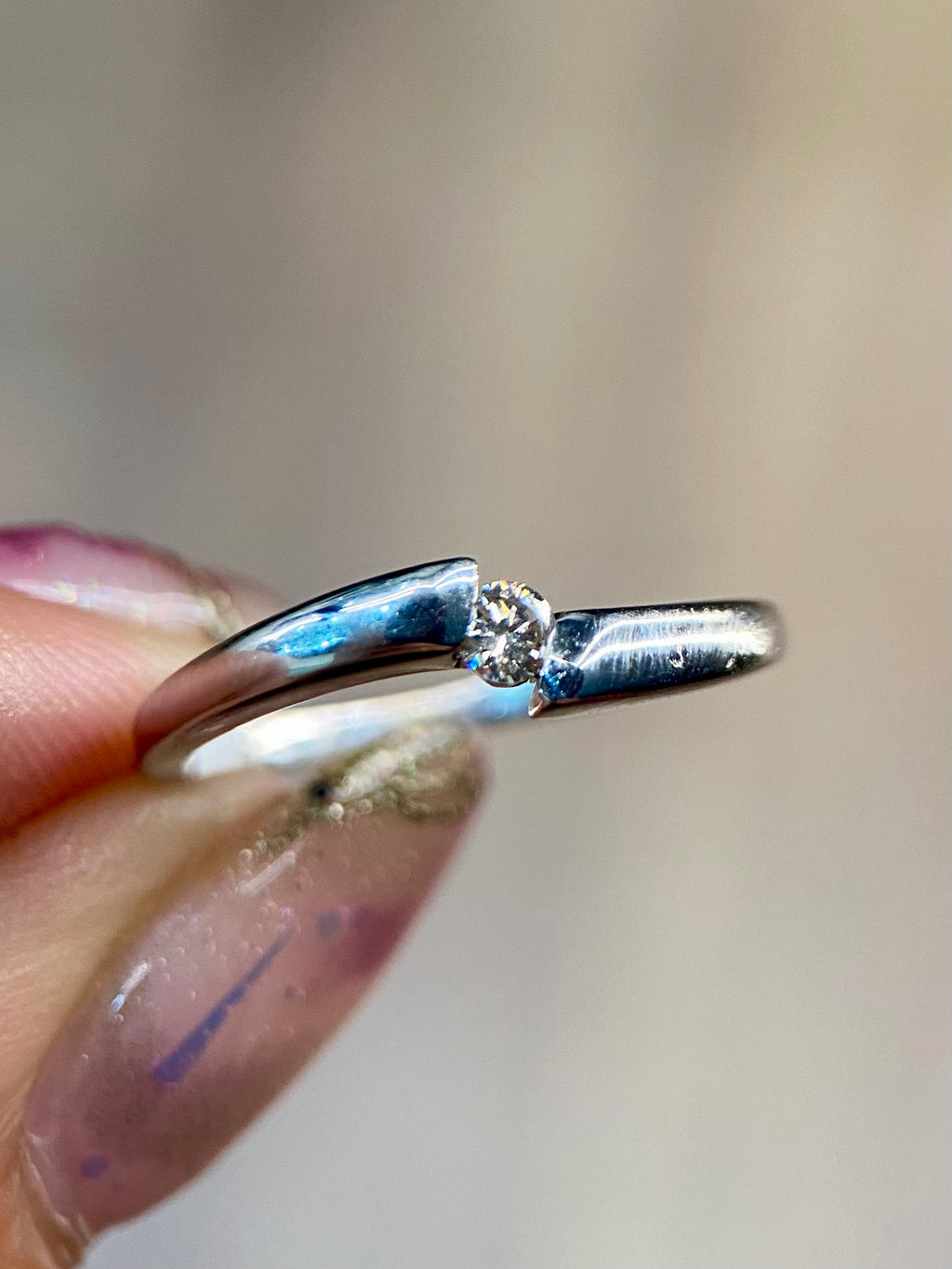 Oro Blanco 14k Redondo 0.10ct  de Diamantes Naturales                            Anillo Compromiso OF1645